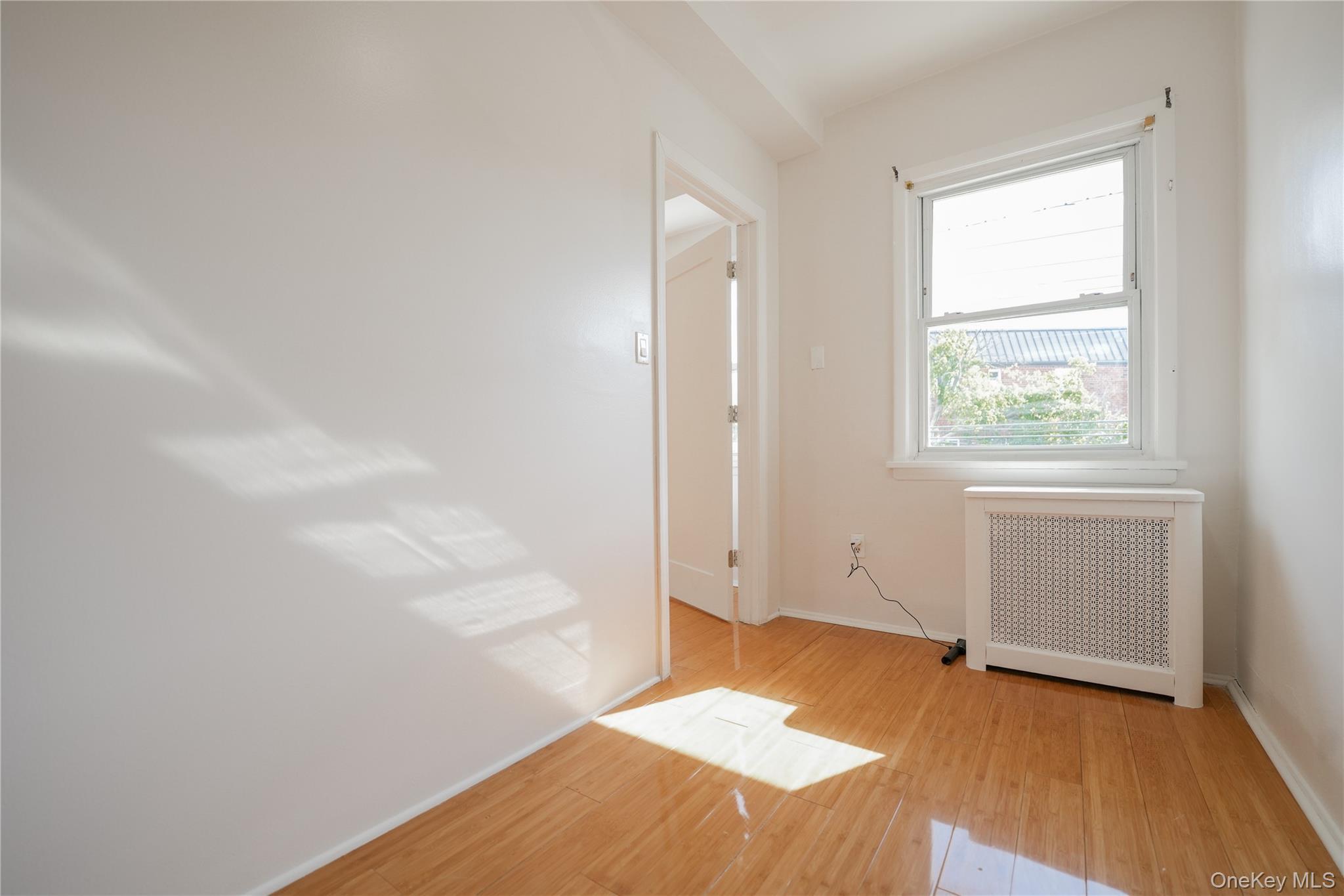 Single Family 56th Queens, NY 11378, MLS-905698-8