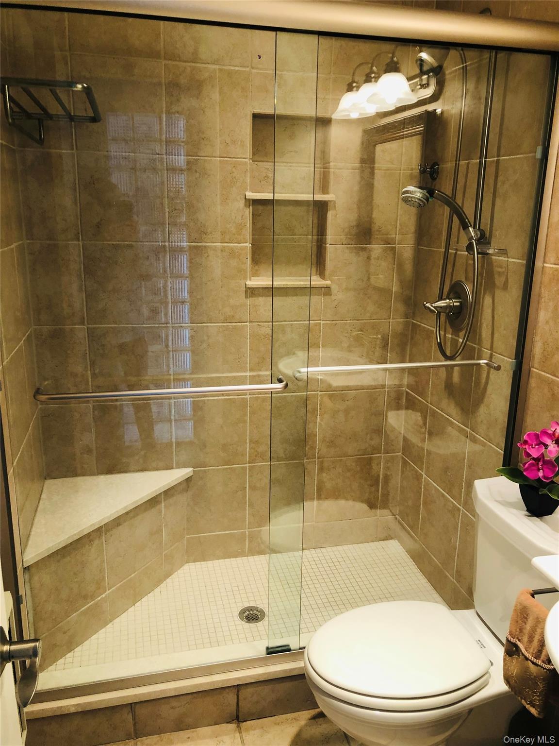 Condo Dune  Suffolk County, NY 11978, MLS-905709-10