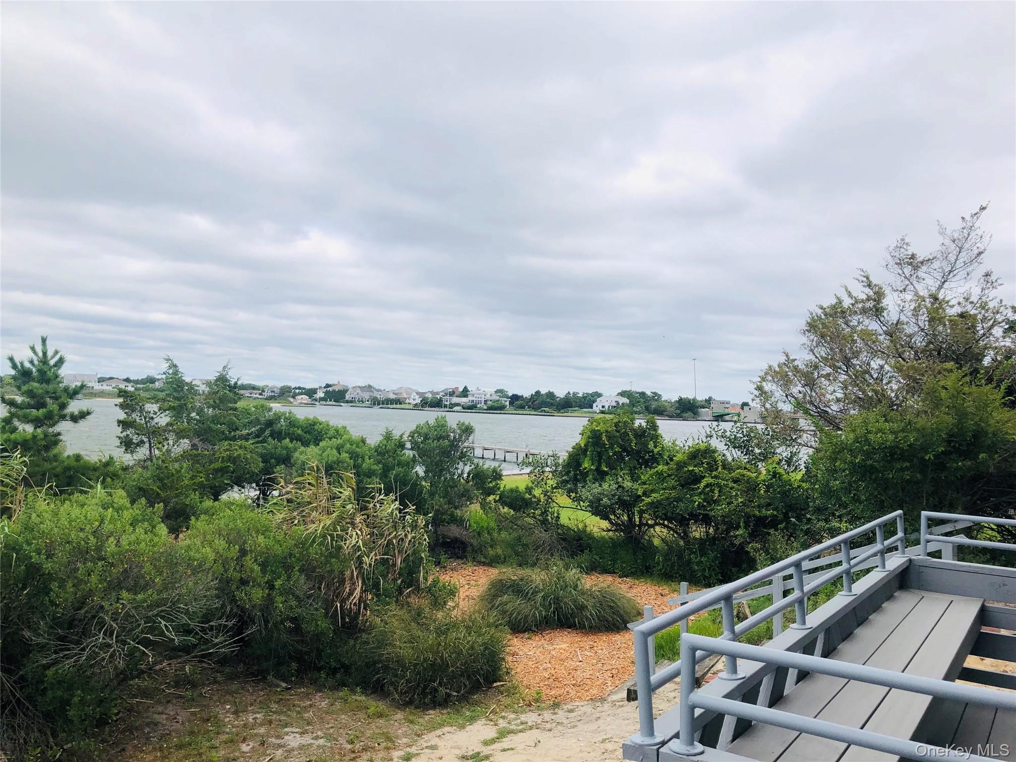 Condo Dune  Suffolk County, NY 11978, MLS-905709-13