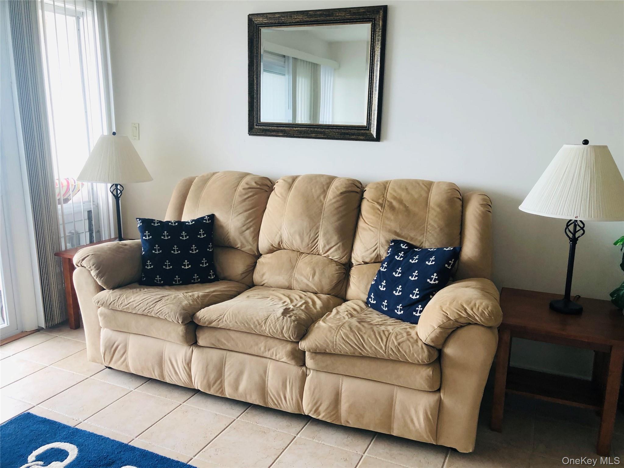 Condo Dune  Suffolk County, NY 11978, MLS-905709-5