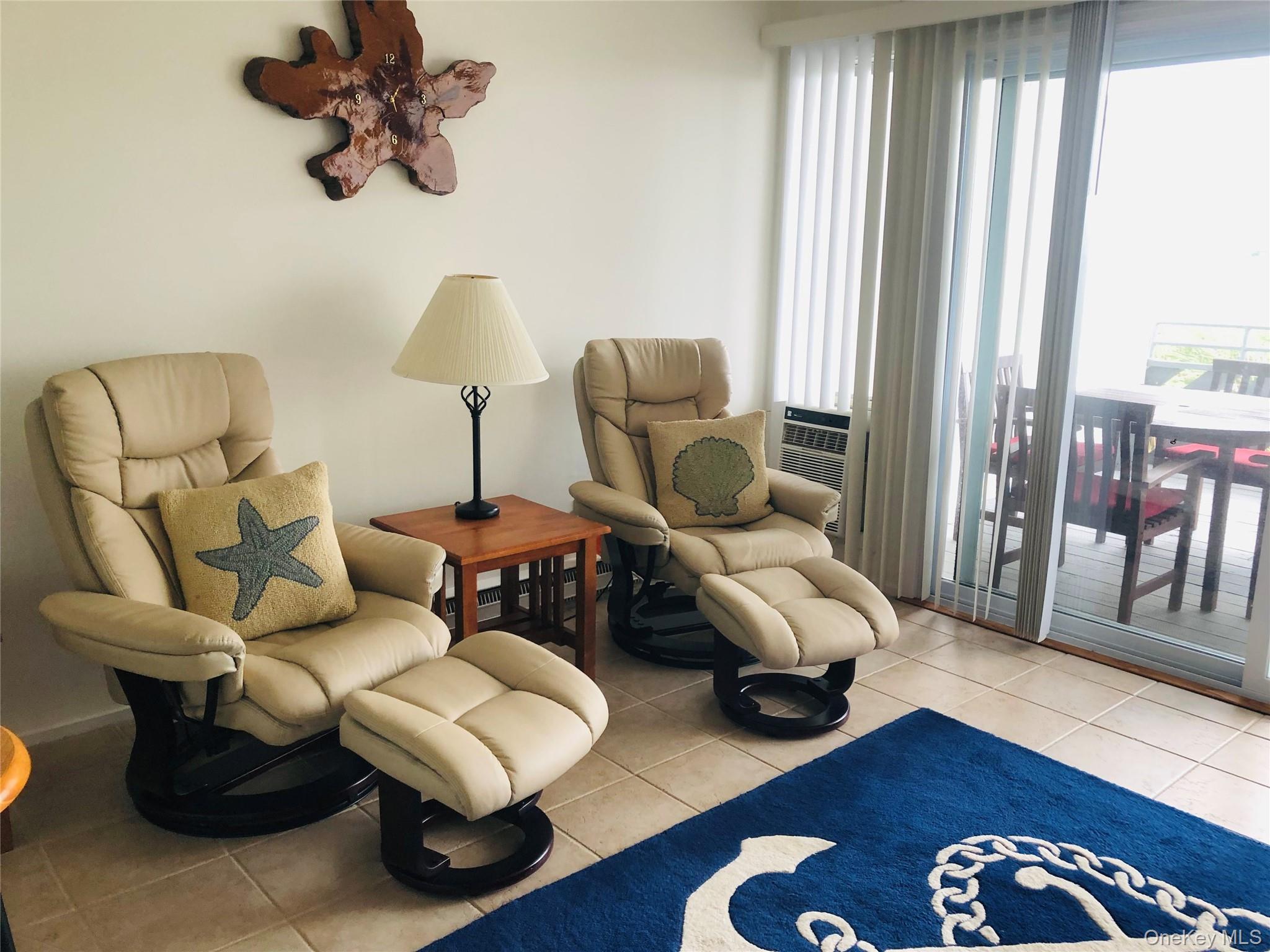 Condo Dune  Suffolk County, NY 11978, MLS-905709-6