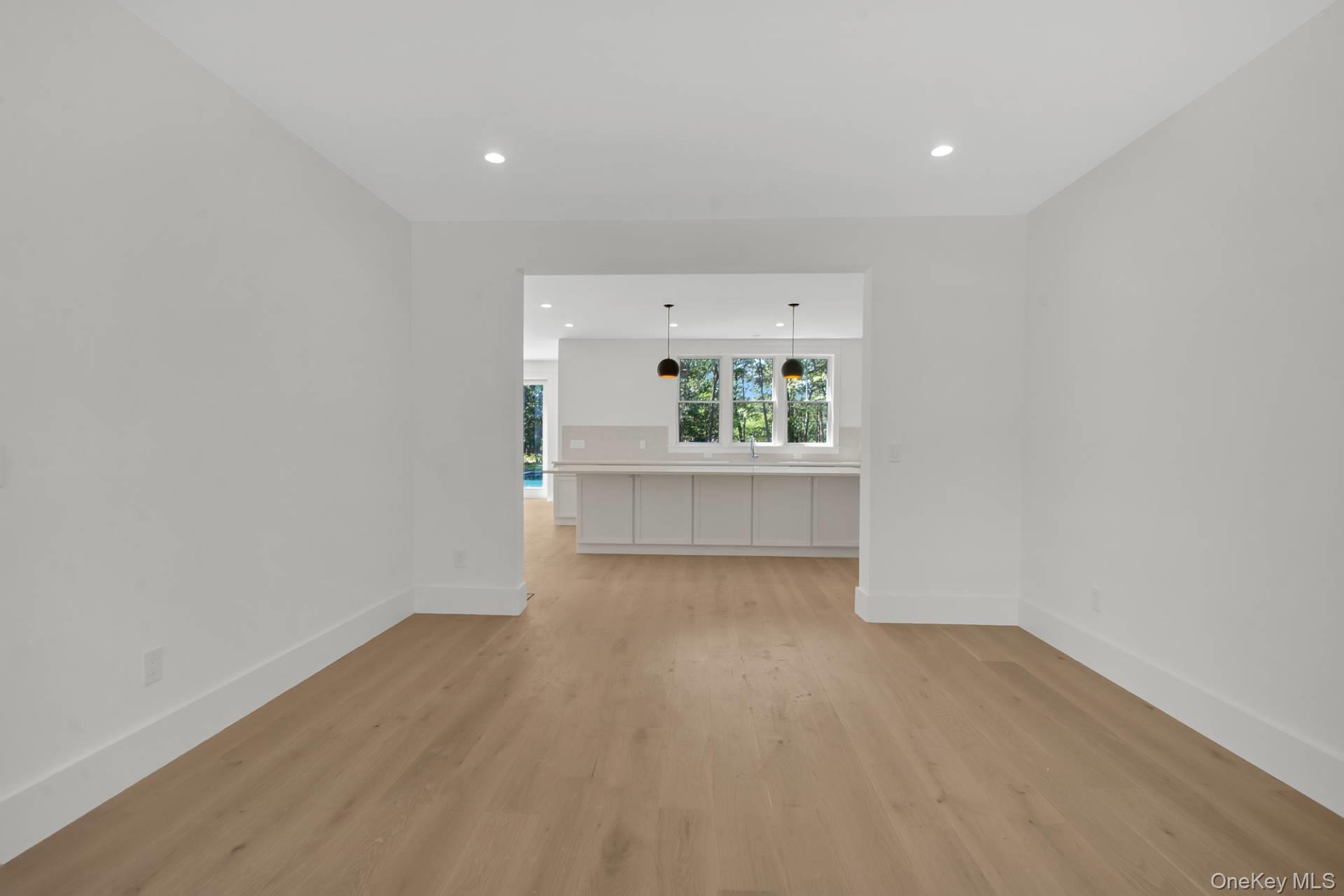 Single Family Summit Suffolk County, NY 11977, MLS-905715-11