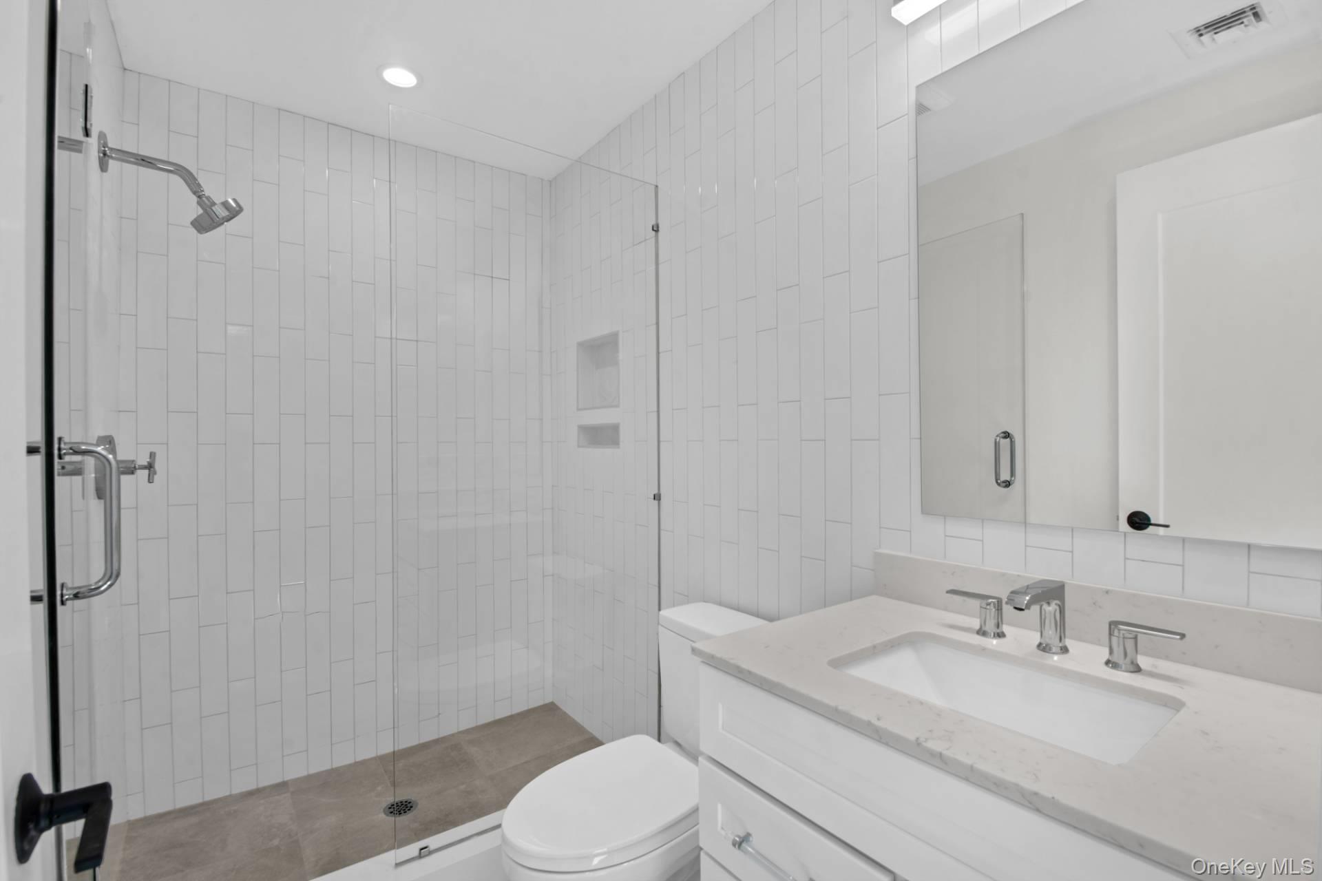 Single Family Summit Suffolk County, NY 11977, MLS-905715-16