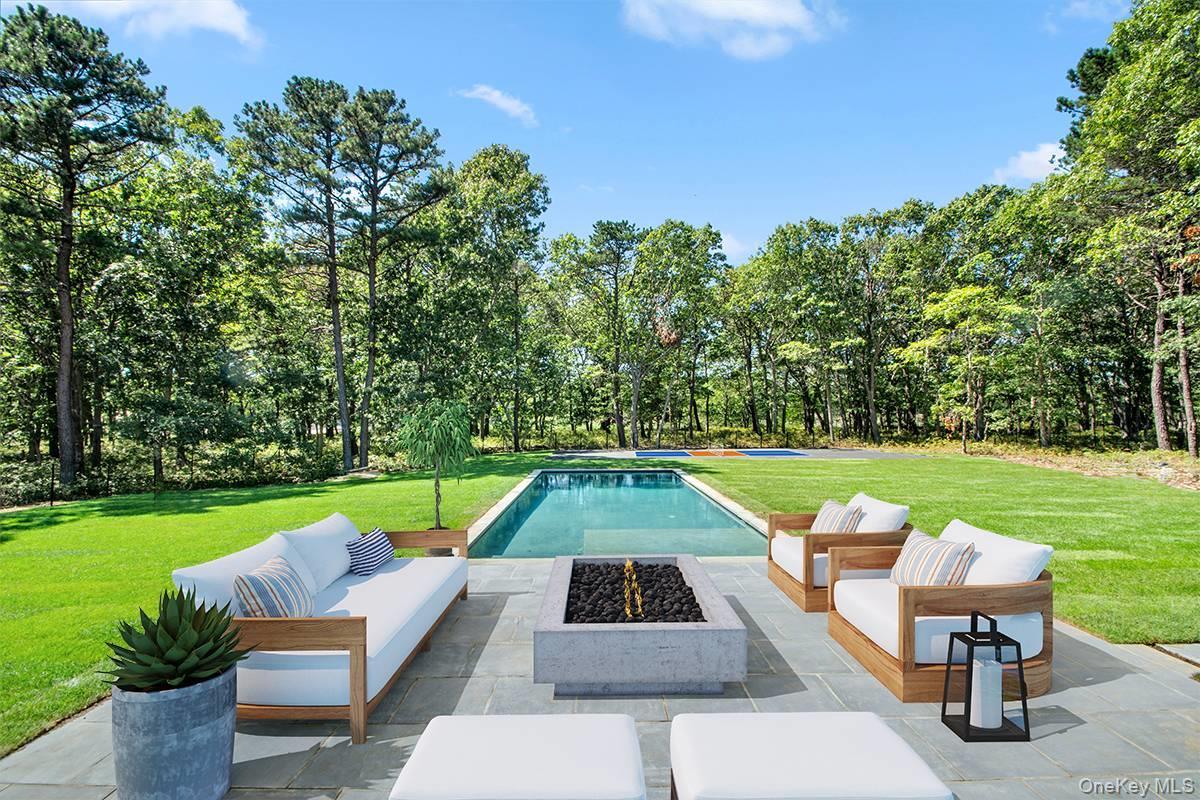 Single Family Summit Suffolk County, NY 11977, MLS-905715-2