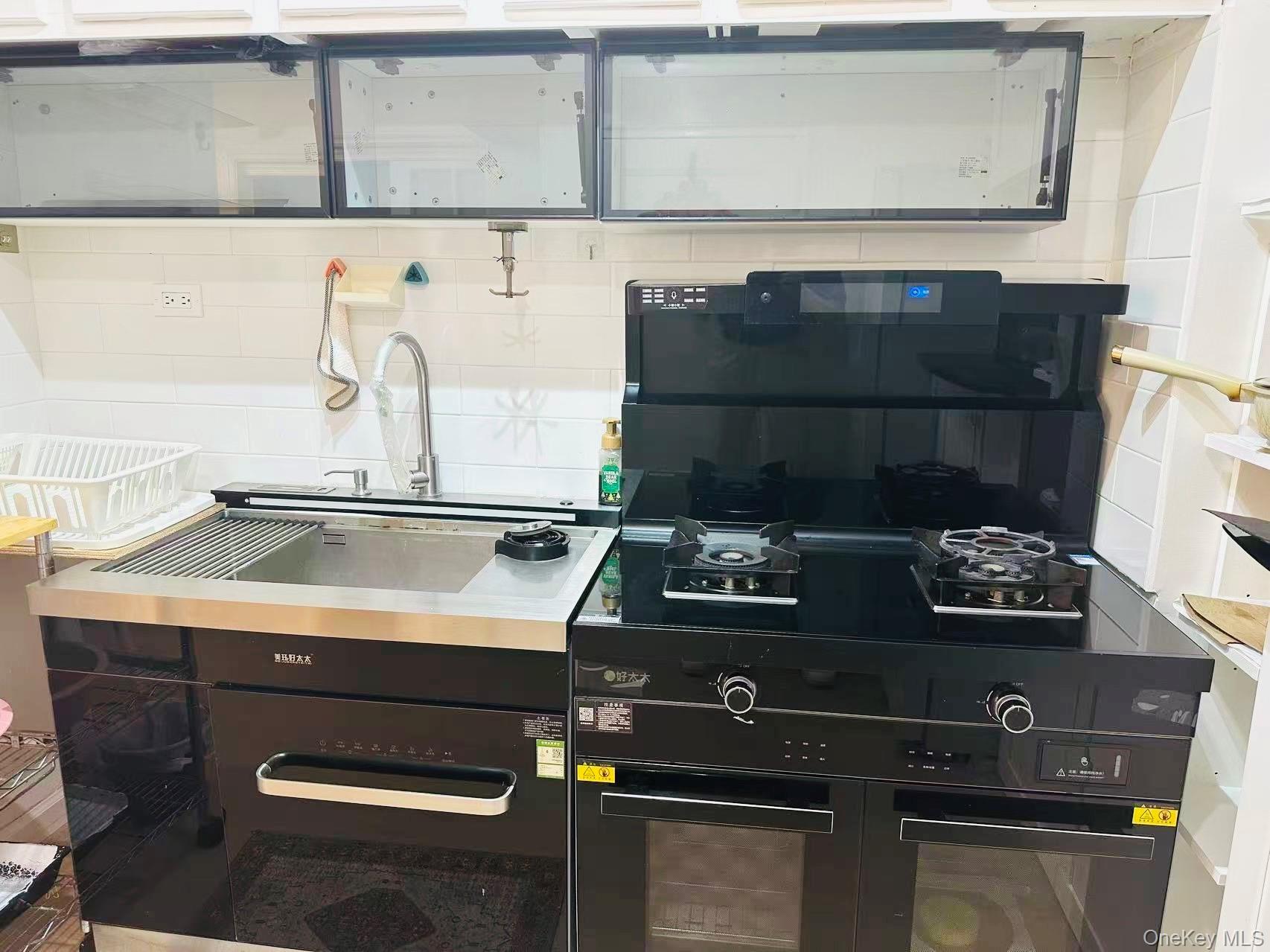 Apartment Saunders  Queens, NY 11374, MLS-905724-6