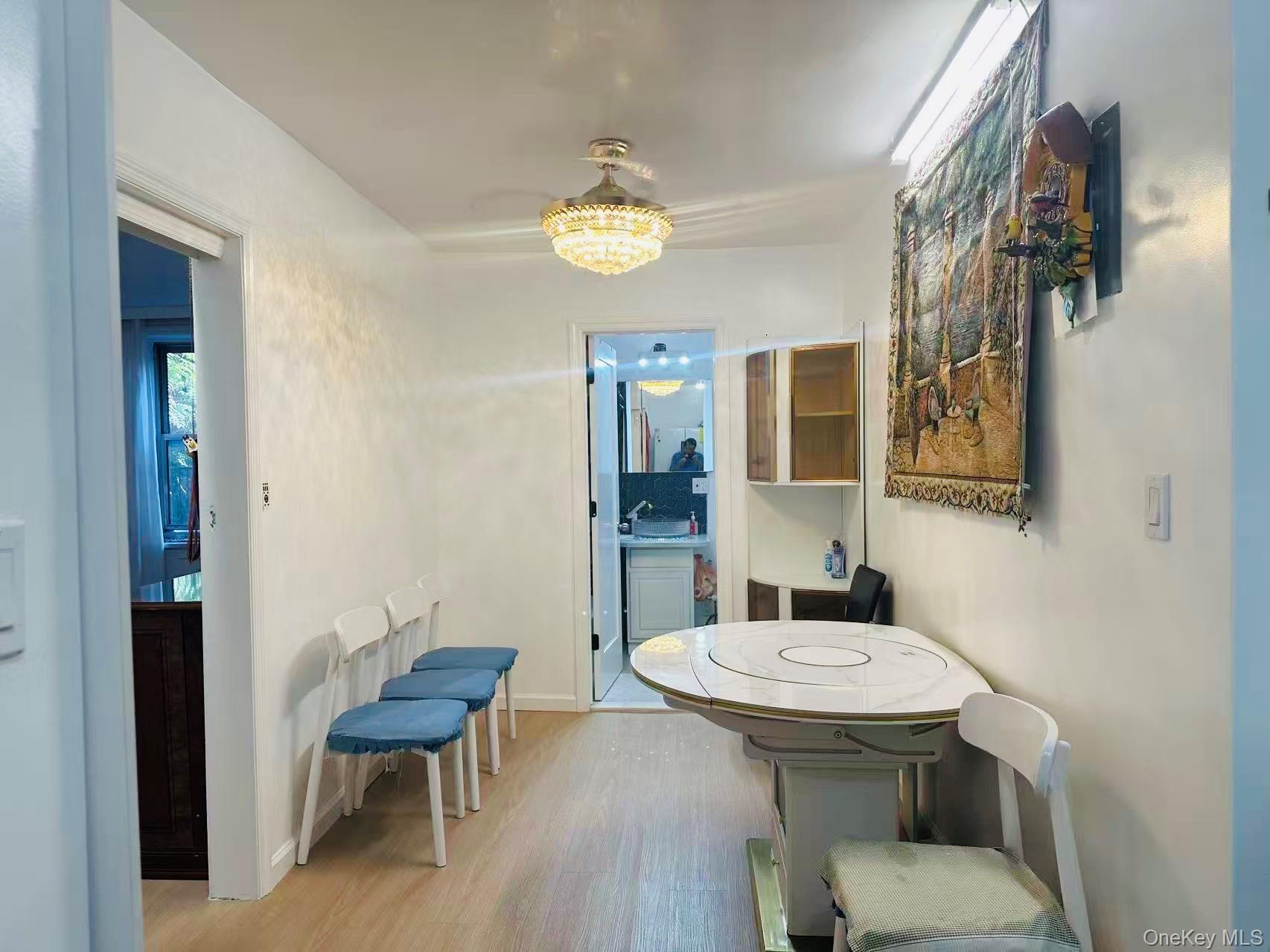 Apartment Saunders  Queens, NY 11374, MLS-905724-9