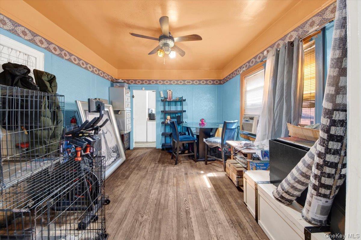 Single Family Wickham  Bronx, NY 10466, MLS-905725-4