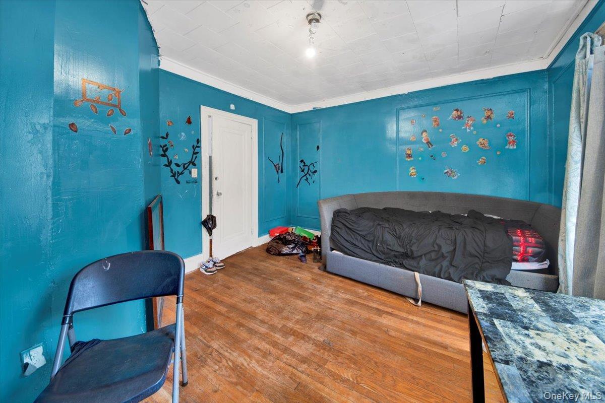 Single Family Wickham  Bronx, NY 10466, MLS-905725-9