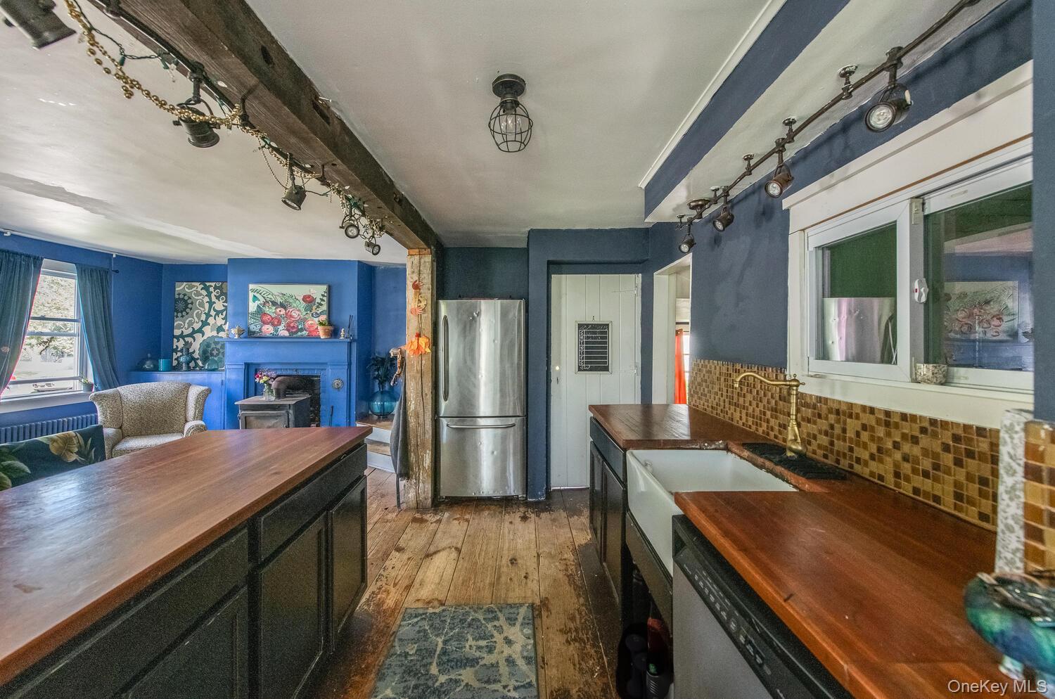 Single Family Hamilton  Dutchess County, NY 12601, MLS-905731-15