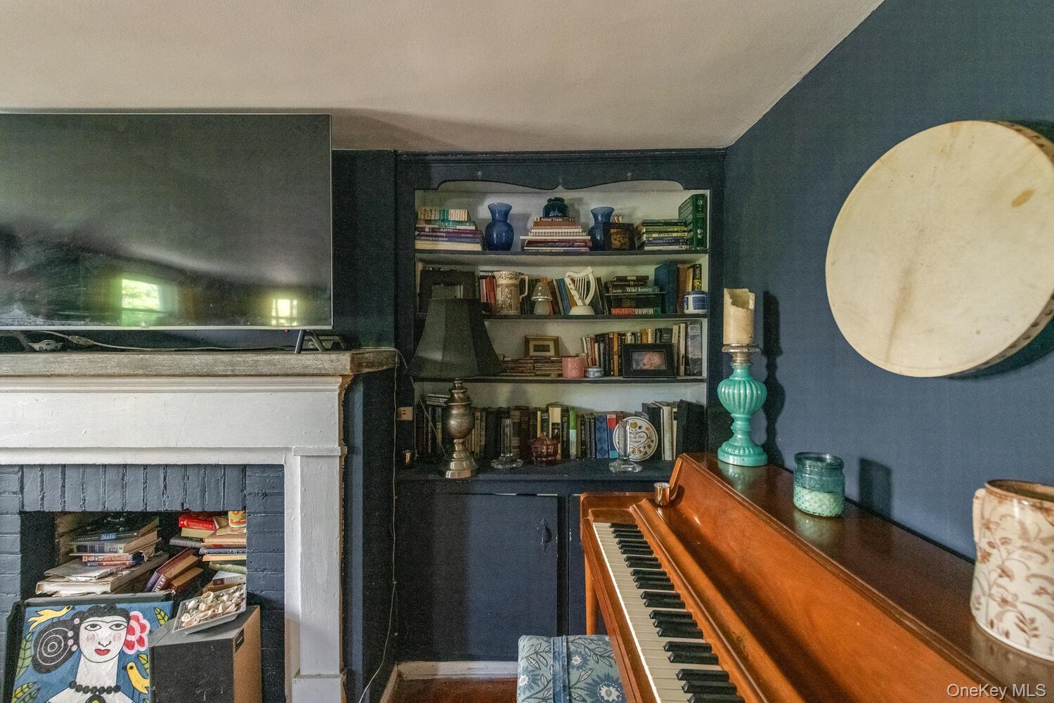 Single Family Hamilton  Dutchess County, NY 12601, MLS-905731-18