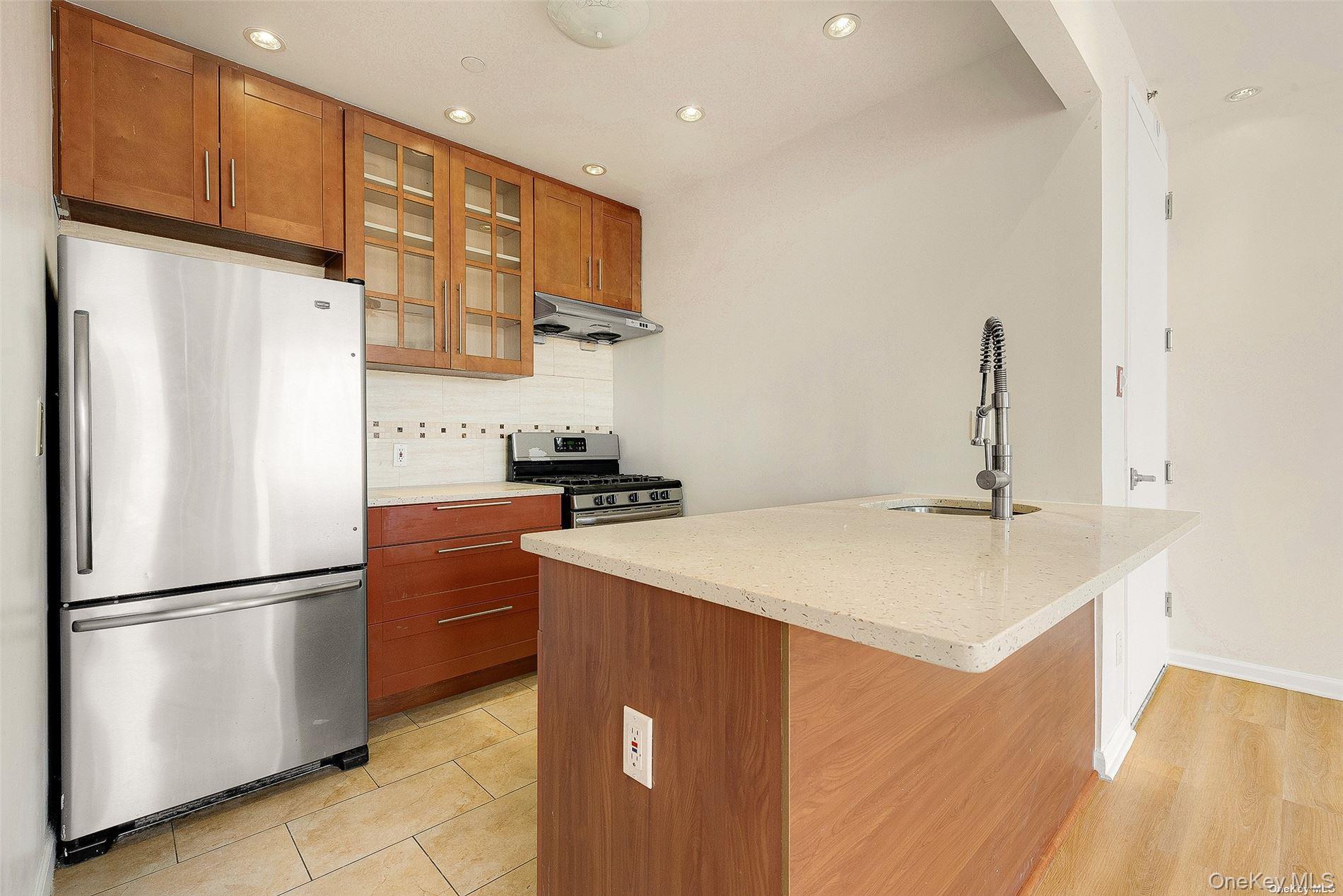Condo 65th  Queens, NY 11374, MLS-905745-13