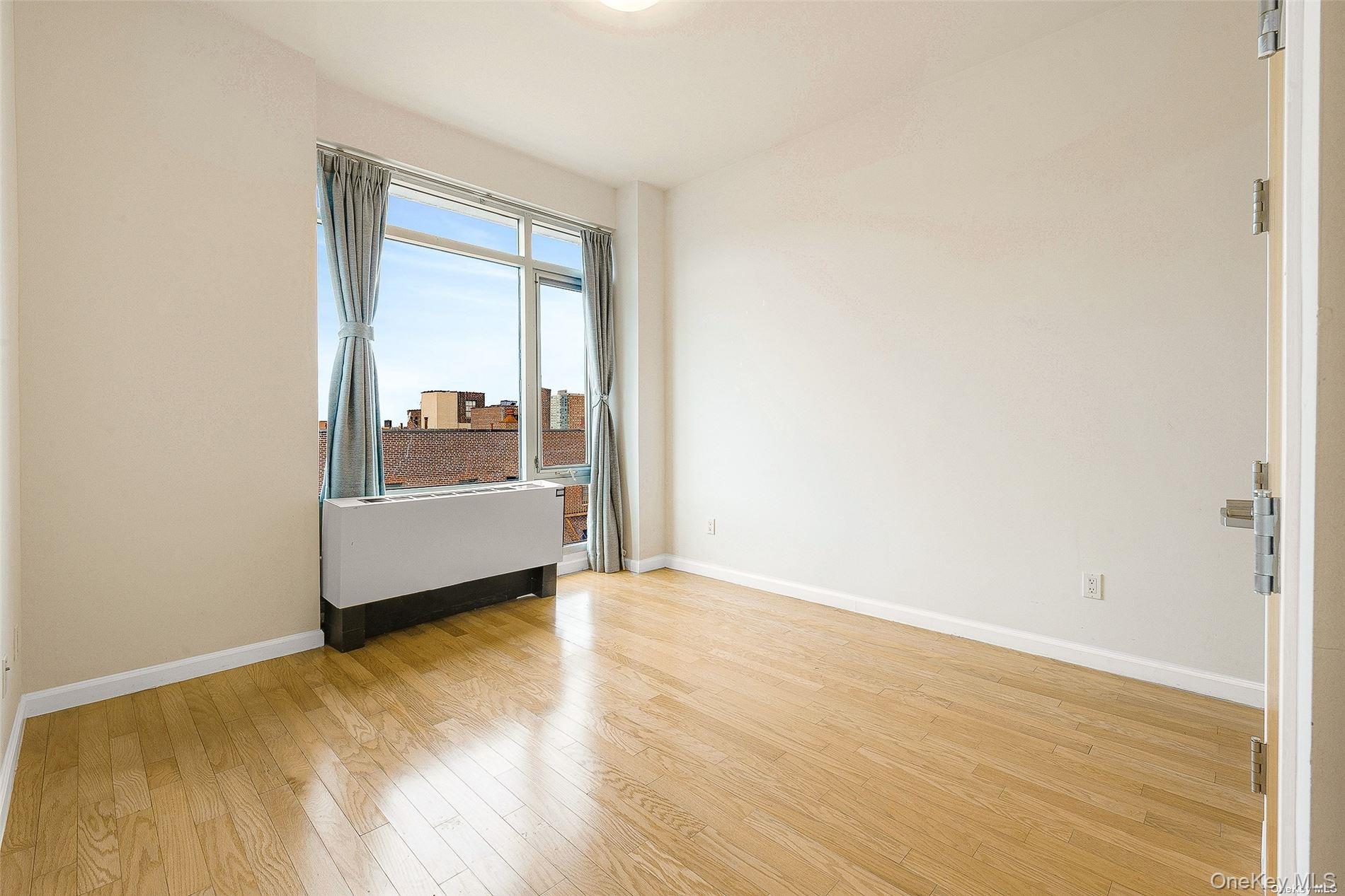 Condo 65th  Queens, NY 11374, MLS-905745-25