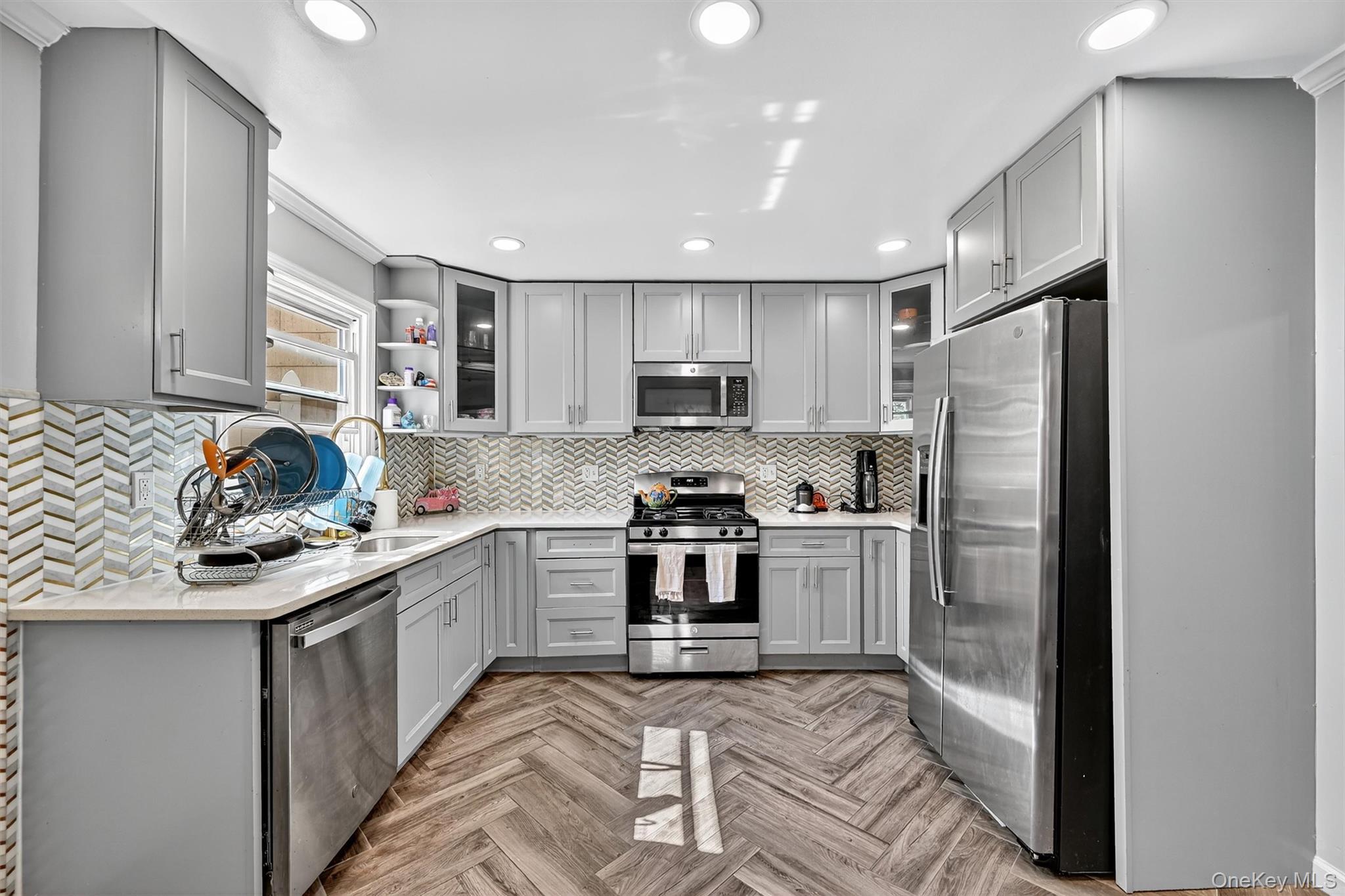 Single Family Broadway  Westchester County, NY 10701, MLS-905768-8