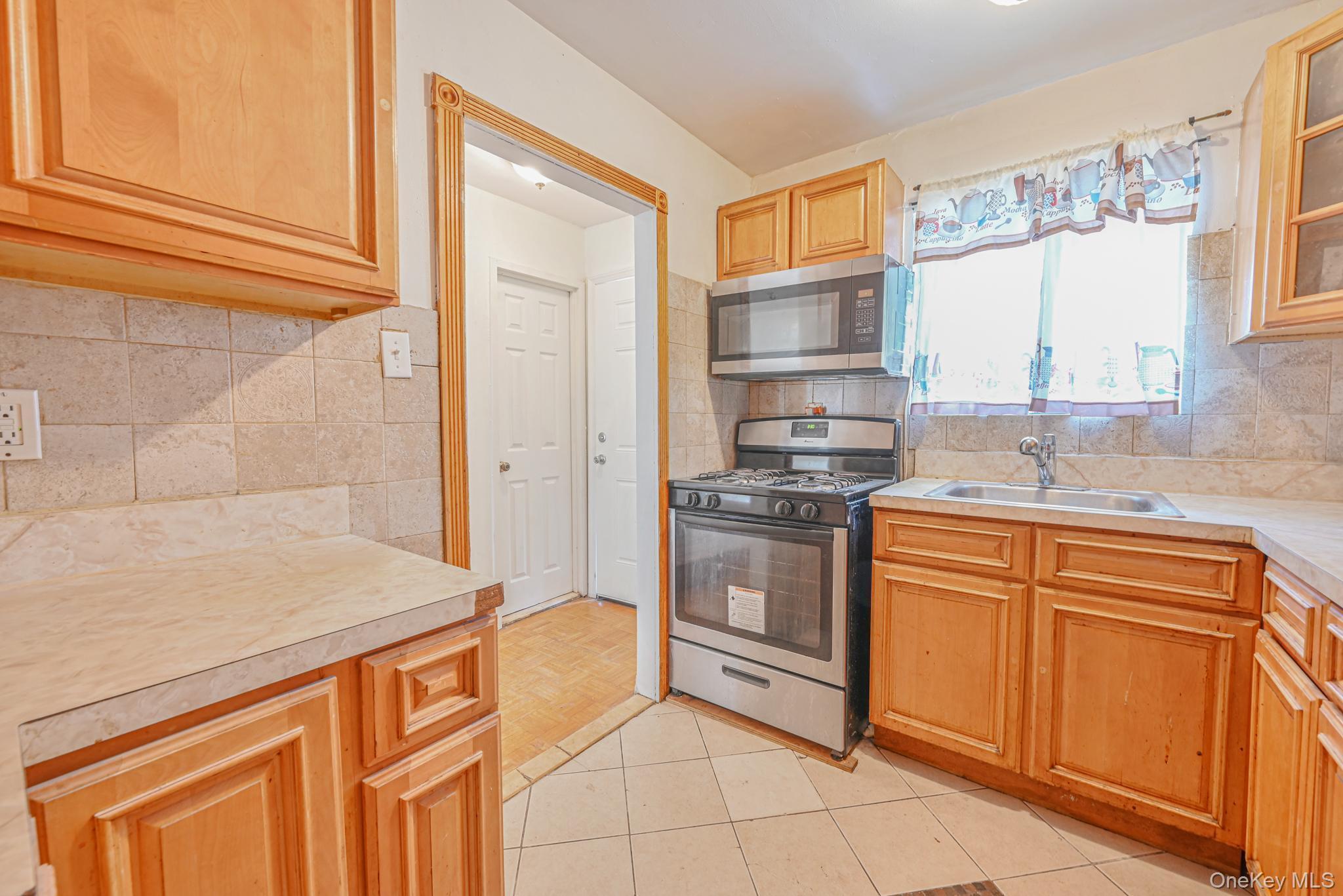 Single Family Junius  Brooklyn, NY 11212, MLS-905792-14