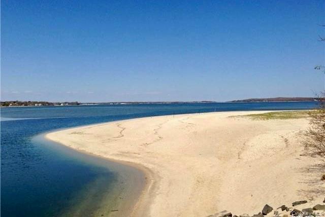 Single Family Brigantine Suffolk County, NY 11971, MLS-905803-20