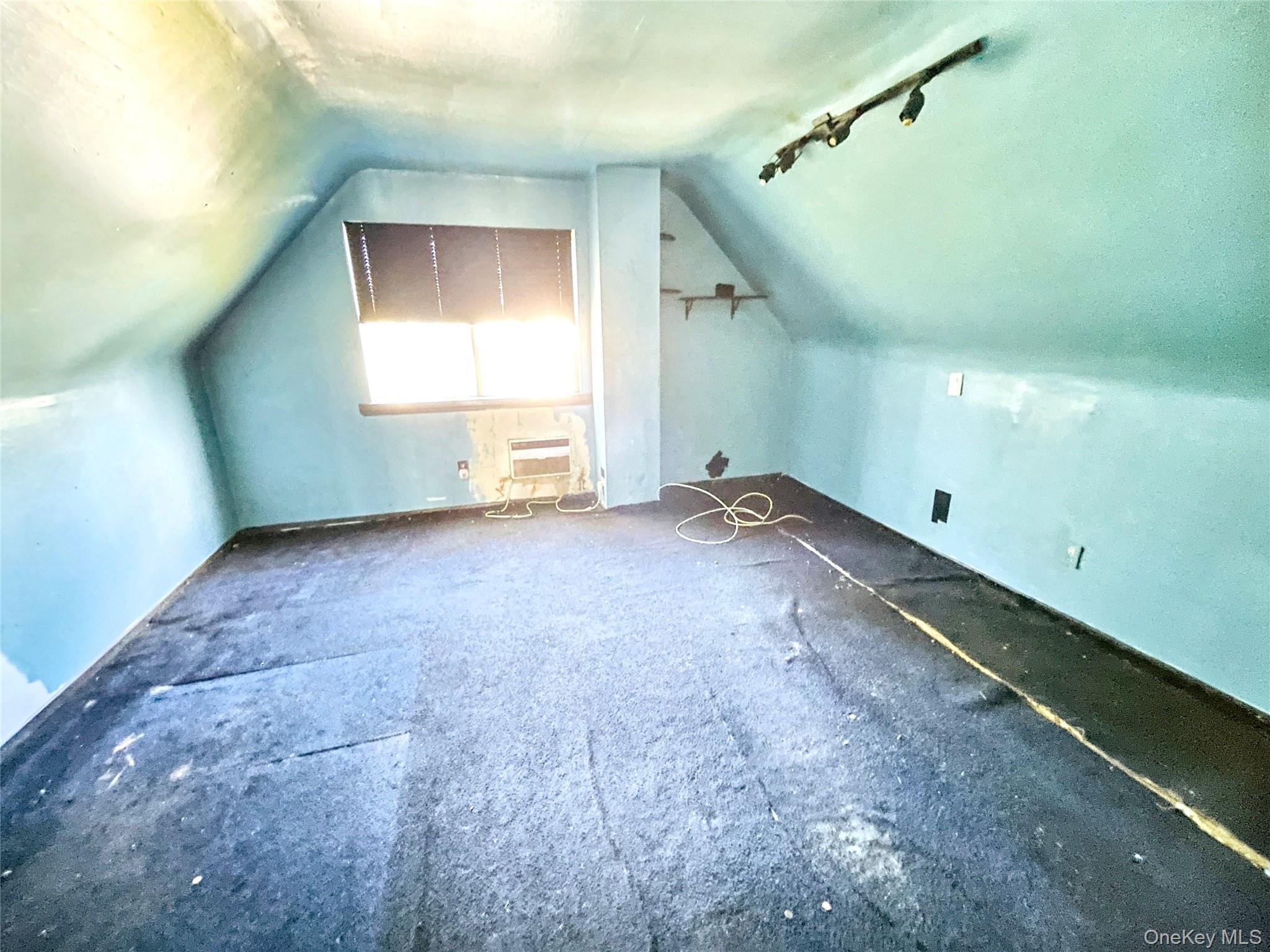 Single Family Woods Suffolk County, NY 11720, MLS-905810-14