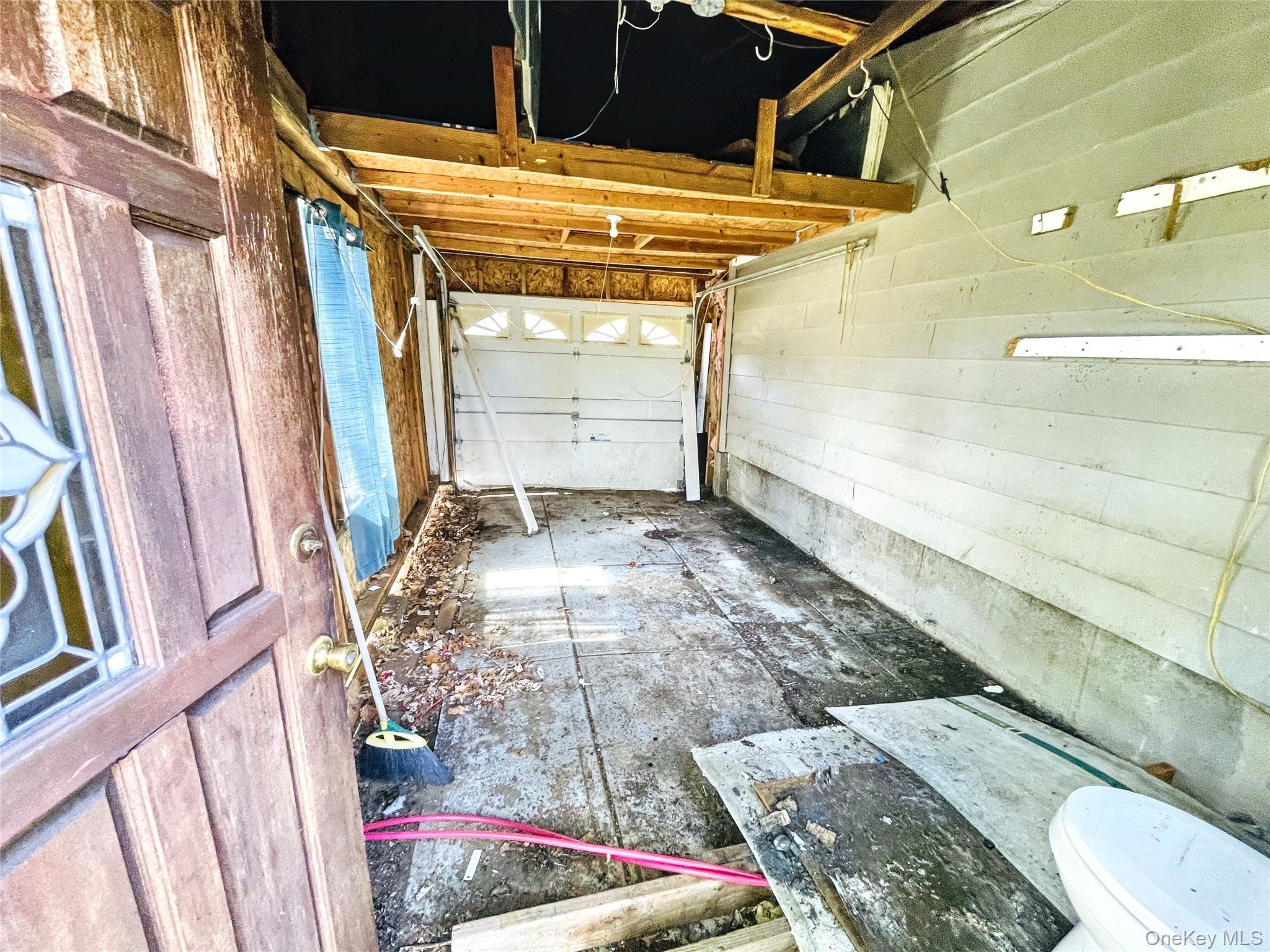 Single Family Woods Suffolk County, NY 11720, MLS-905810-18