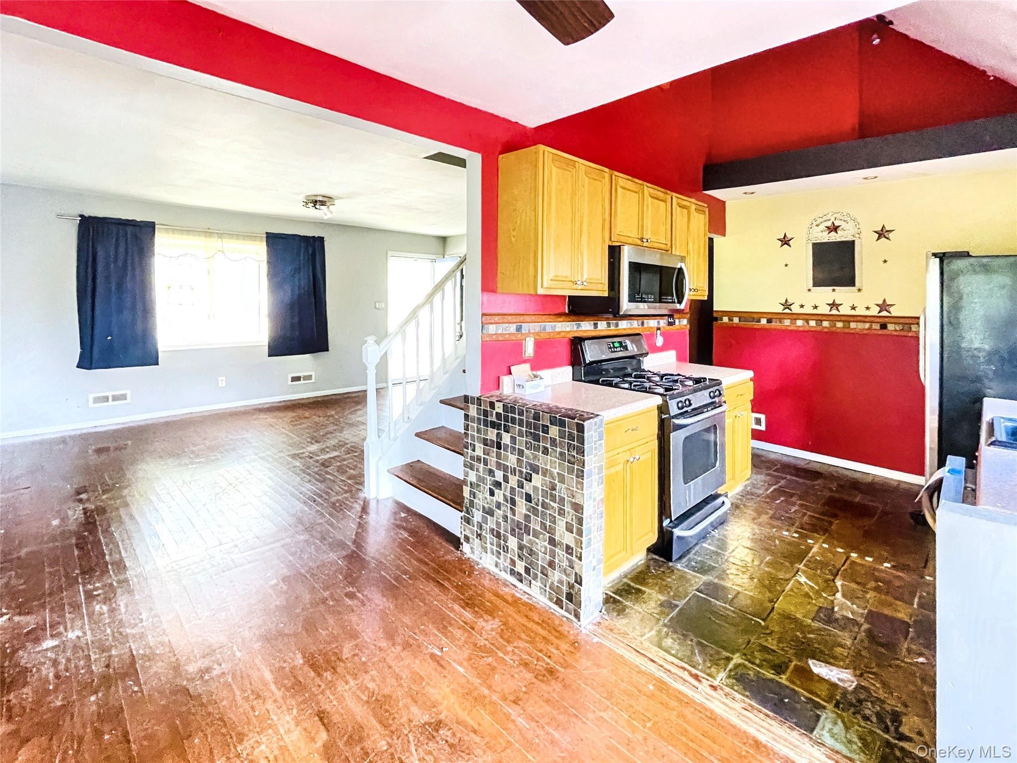 Single Family Woods Suffolk County, NY 11720, MLS-905810-4