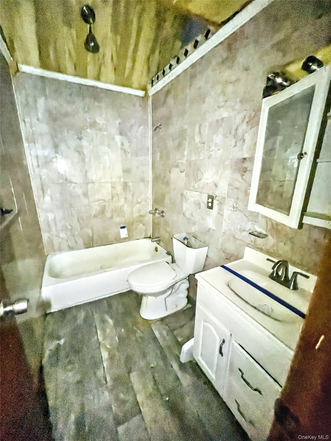 Single Family Woods Suffolk County, NY 11720, MLS-905810-7