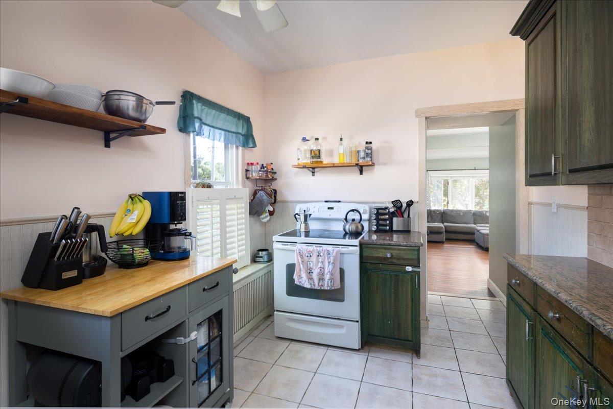 Single Family Silver Nassau County, NY 11572, MLS-905826-11