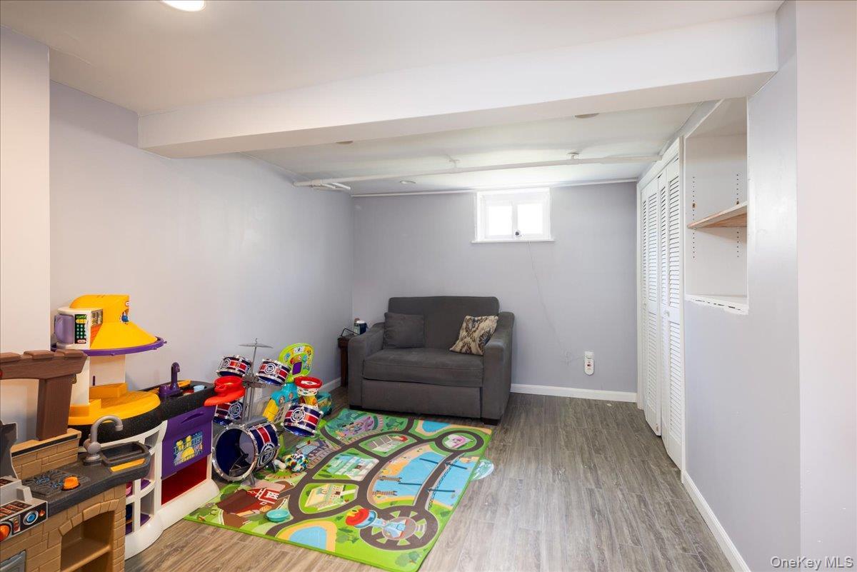 Single Family Silver Nassau County, NY 11572, MLS-905826-15