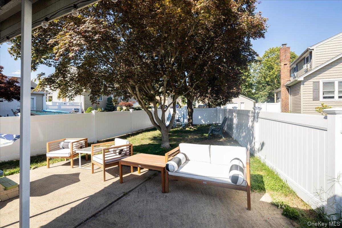 Single Family Silver Nassau County, NY 11572, MLS-905826-18