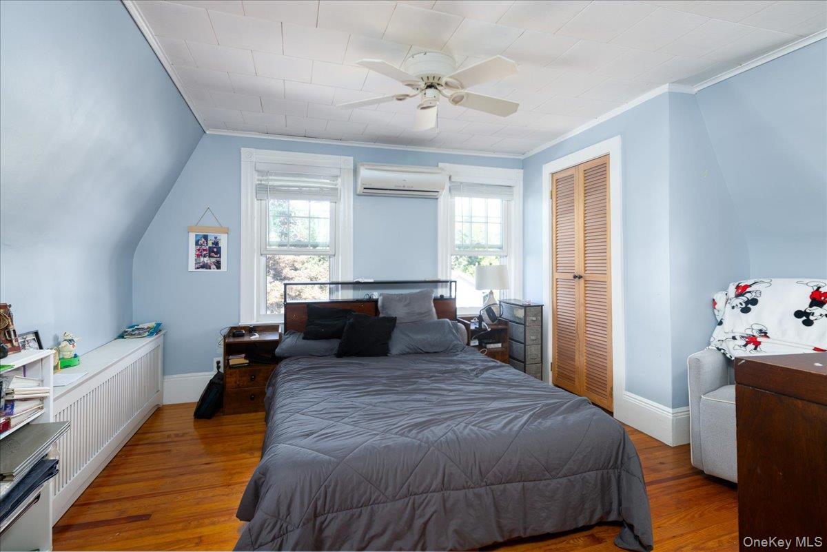 Single Family Silver Nassau County, NY 11572, MLS-905826-3