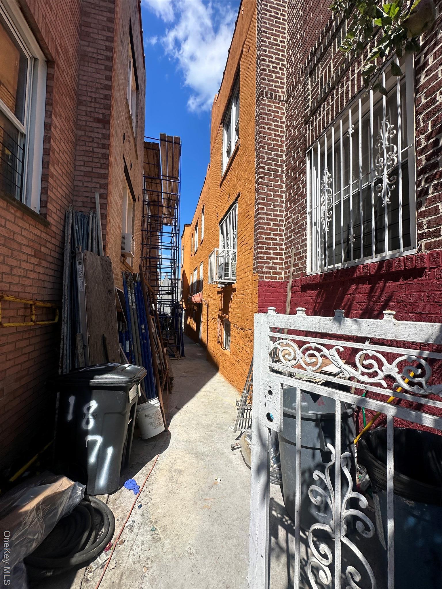 Single Family Andrews  Bronx, NY 10453, MLS-905827-3