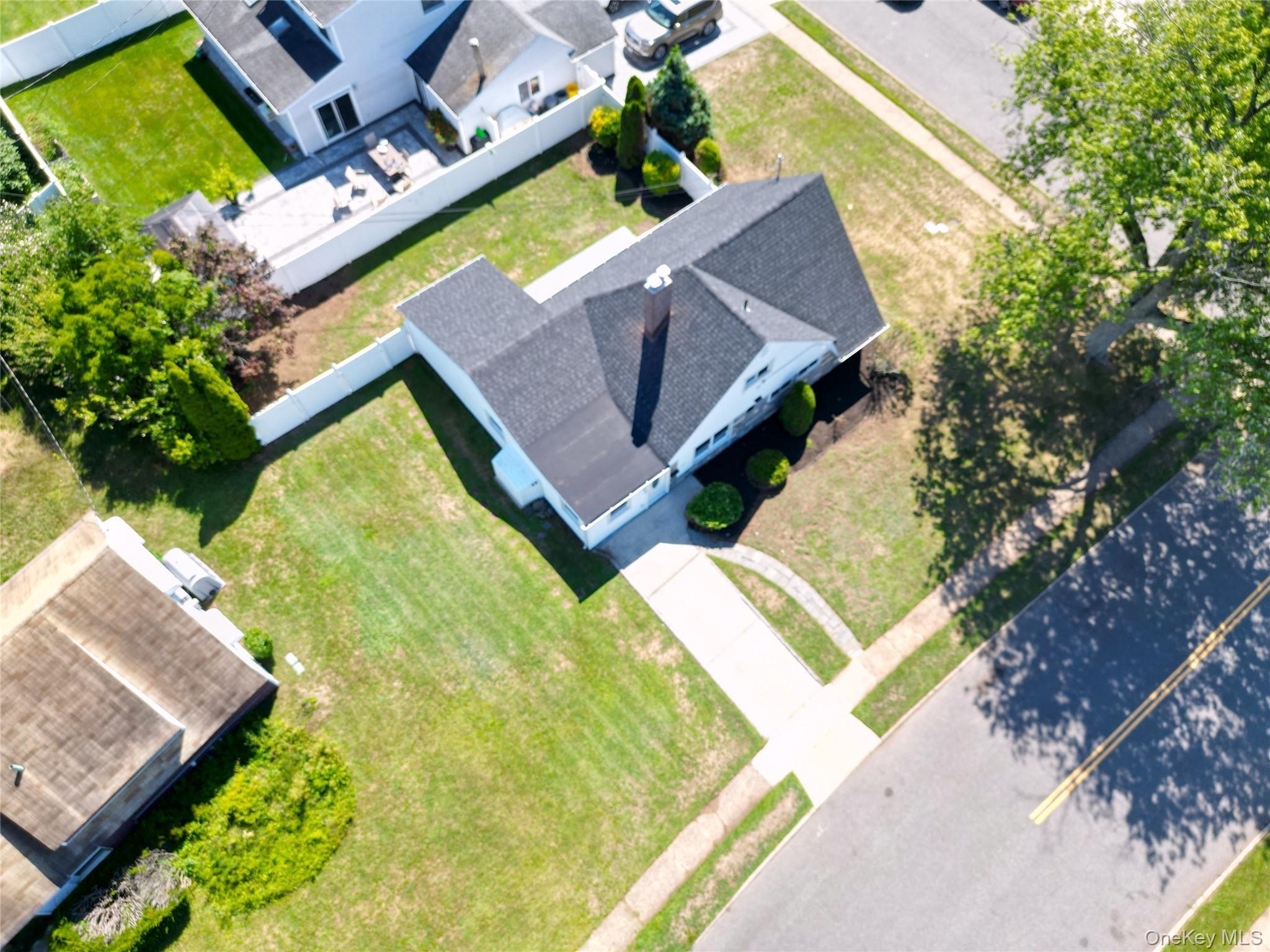 Single Family Autumn  Nassau County, NY 11801, MLS-905829-22