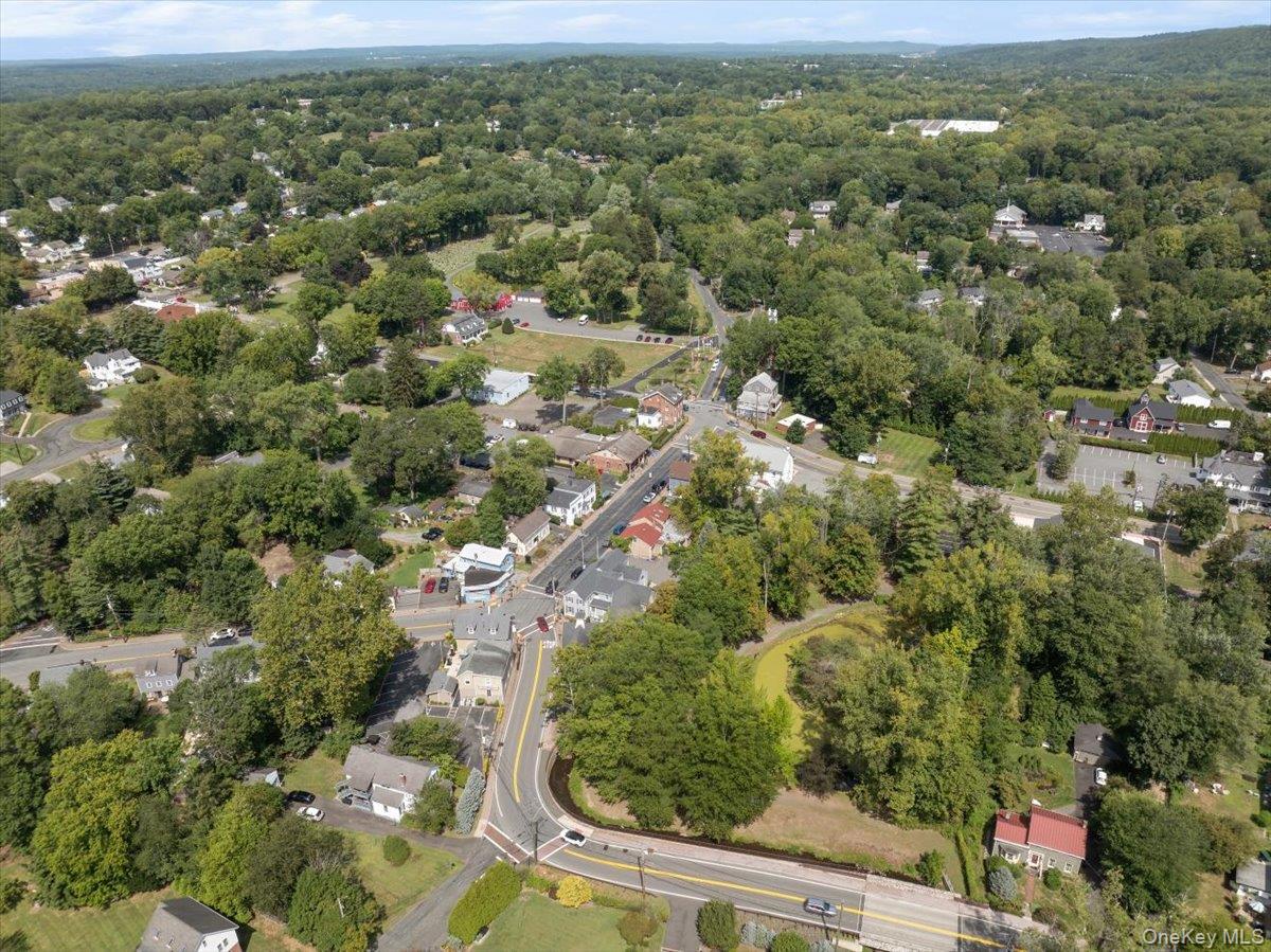 Single Family Main  Rockland County, NY 10983, MLS-905830-35