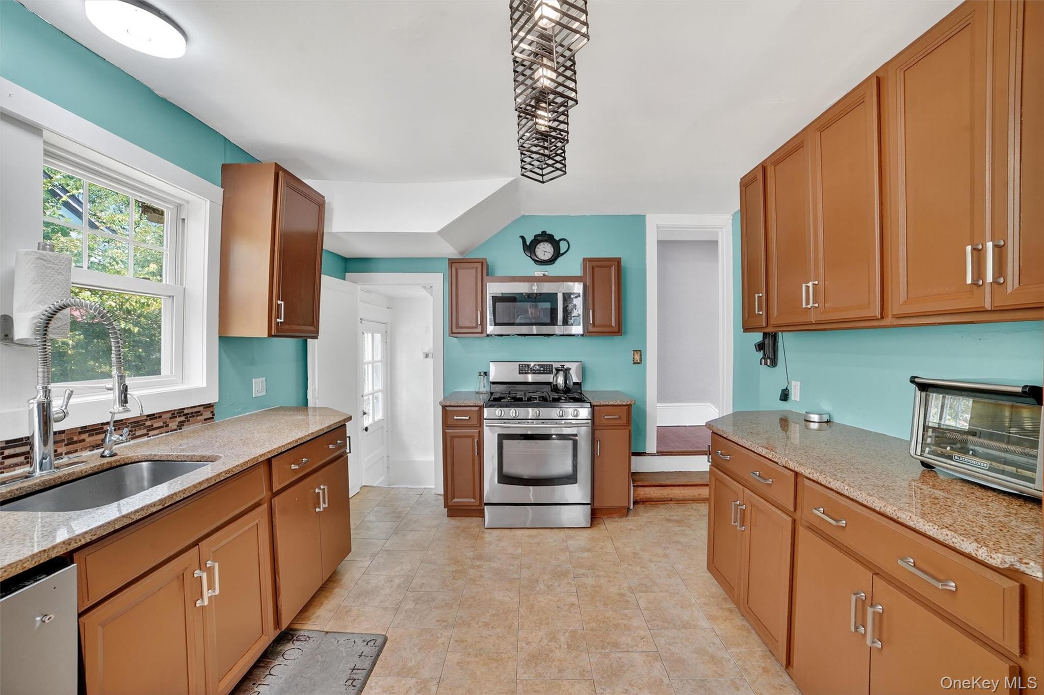 Single Family Irving  Westchester County, NY 10801, MLS-905834-17