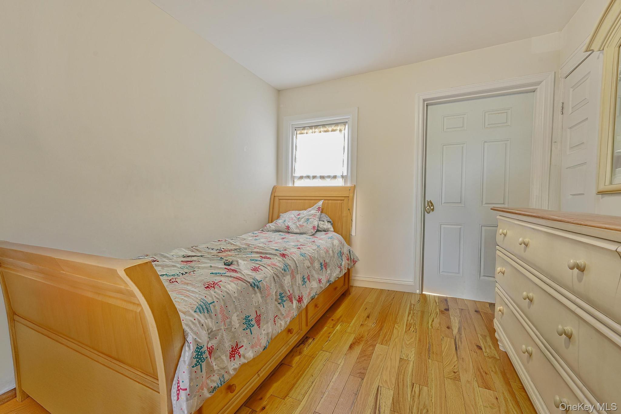 Single Family Parma Nassau County, NY 11558, MLS-905853-16