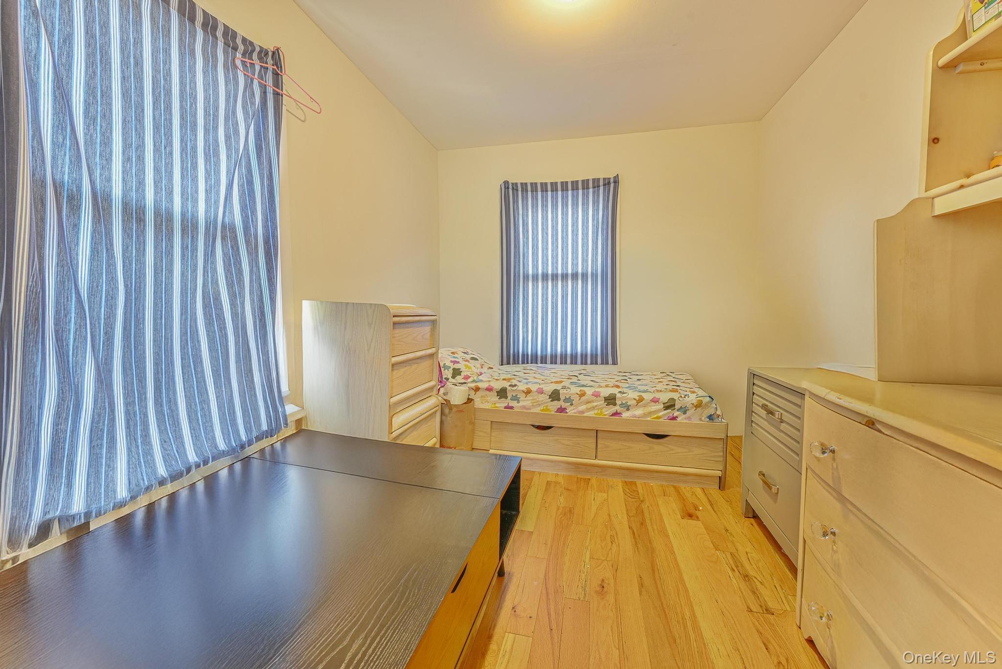 Single Family Parma Nassau County, NY 11558, MLS-905853-18