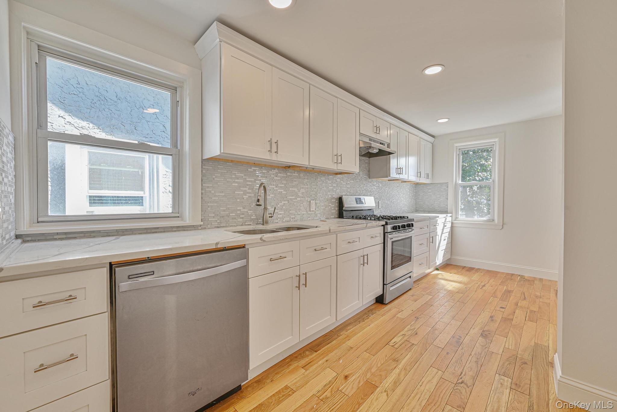 Single Family Parma Nassau County, NY 11558, MLS-905853-6