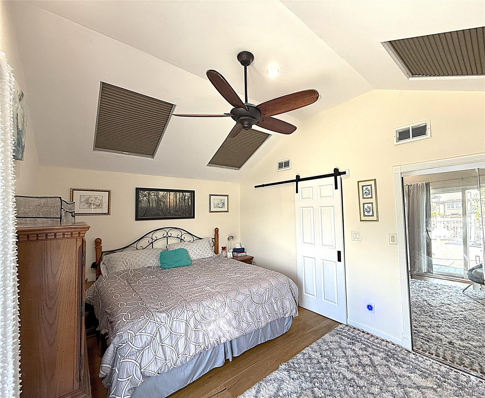 Single Family Desoto Suffolk County, NY 11701, MLS-905918-16