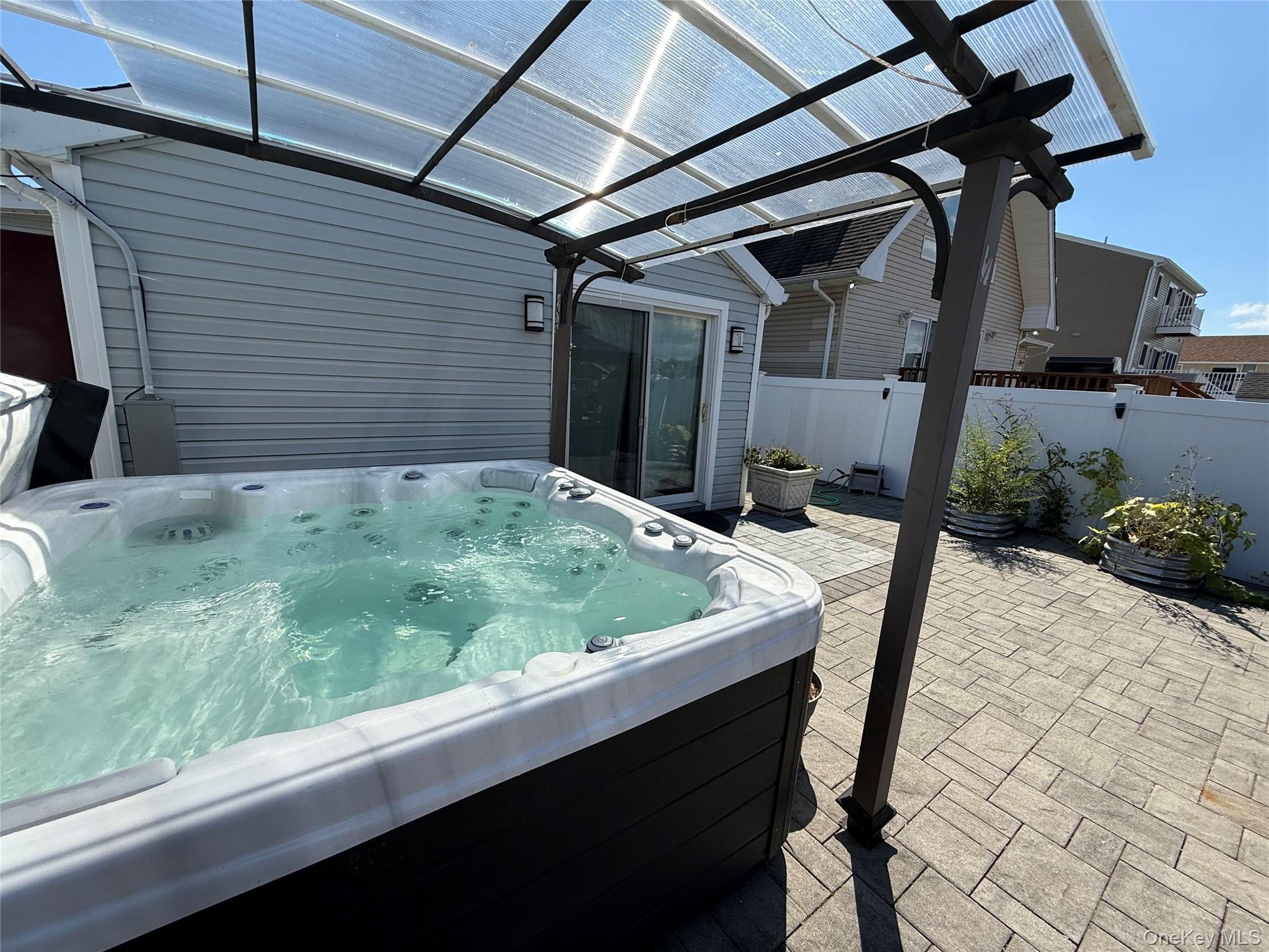 Single Family Desoto Suffolk County, NY 11701, MLS-905918-26