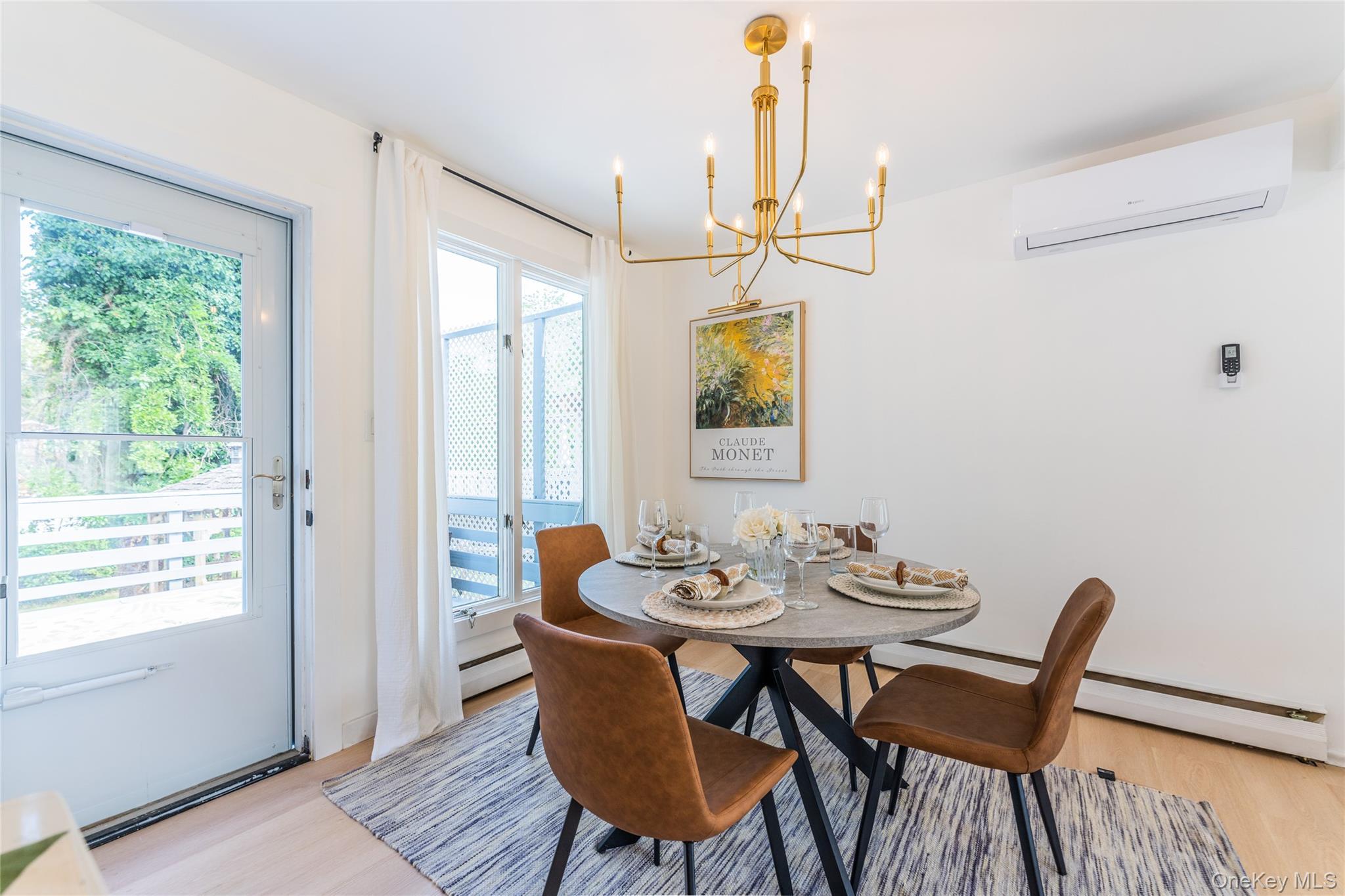 Single Family Glenwood  Nassau County, NY 11547, MLS-905923-11