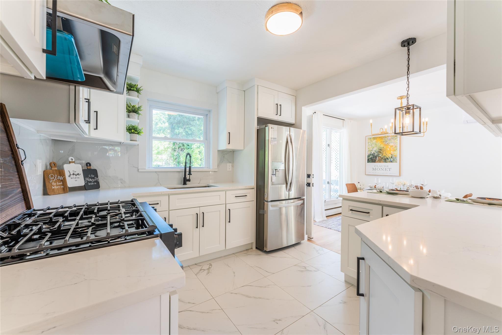 Single Family Glenwood  Nassau County, NY 11547, MLS-905923-14