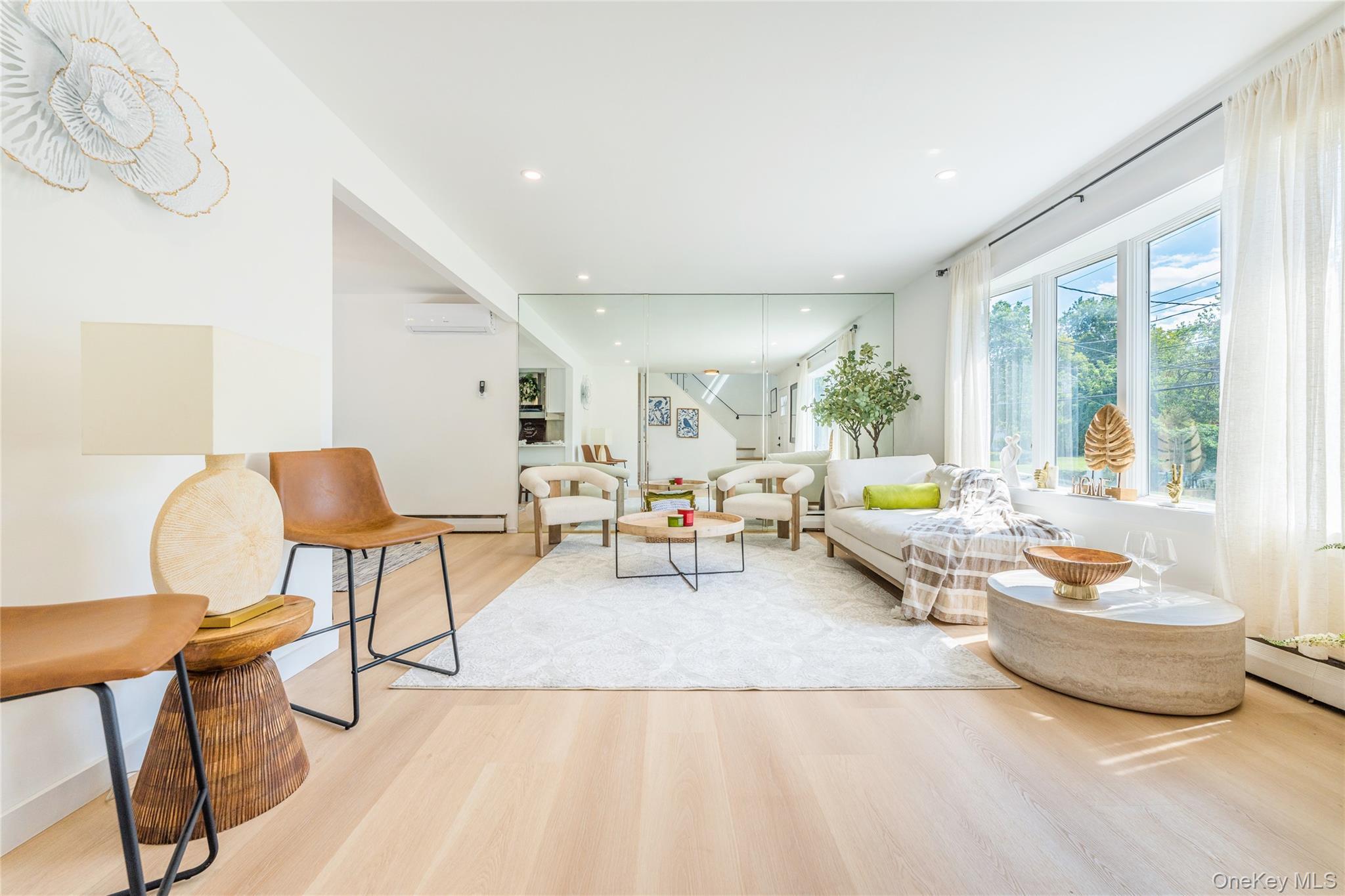 Single Family Glenwood  Nassau County, NY 11547, MLS-905923-4