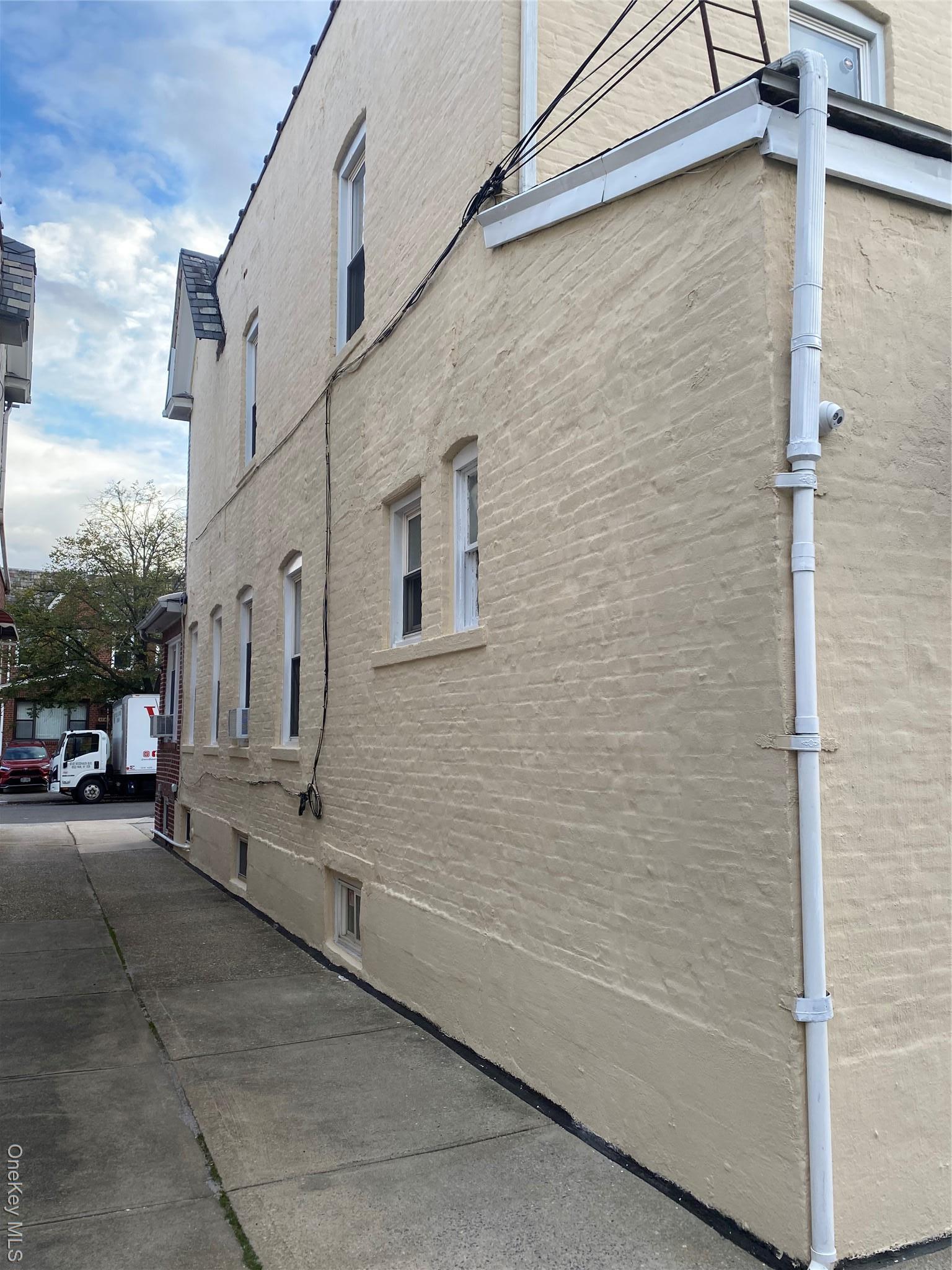 Single Family 67th Queens, NY 11374, MLS-905940-4