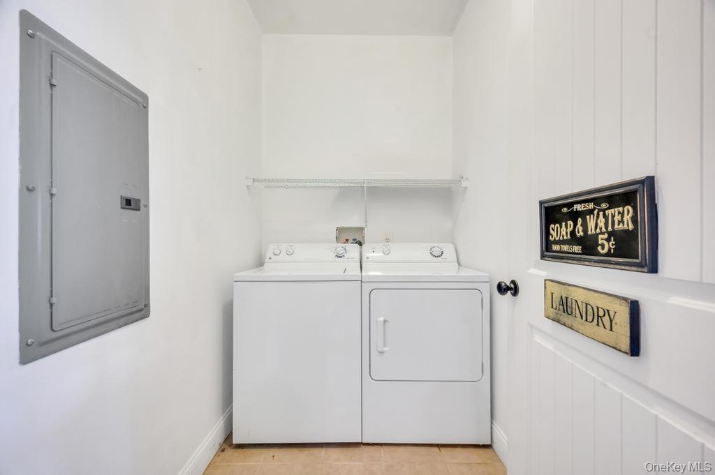 Single Family Okeefe Suffolk County, NY 11769, MLS-905967-17