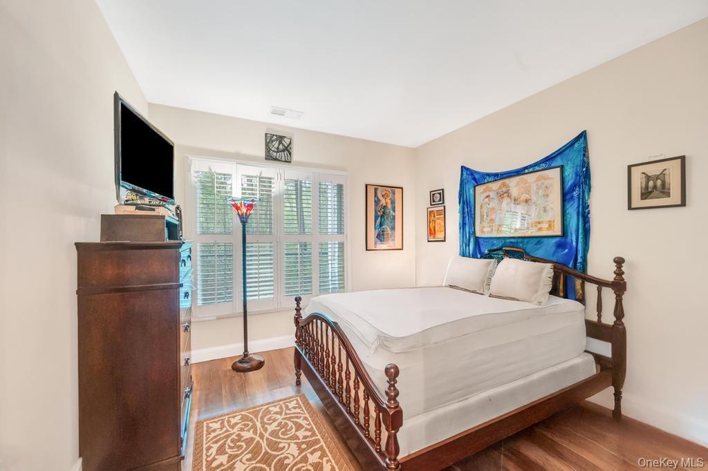 Single Family Okeefe Suffolk County, NY 11769, MLS-905967-23