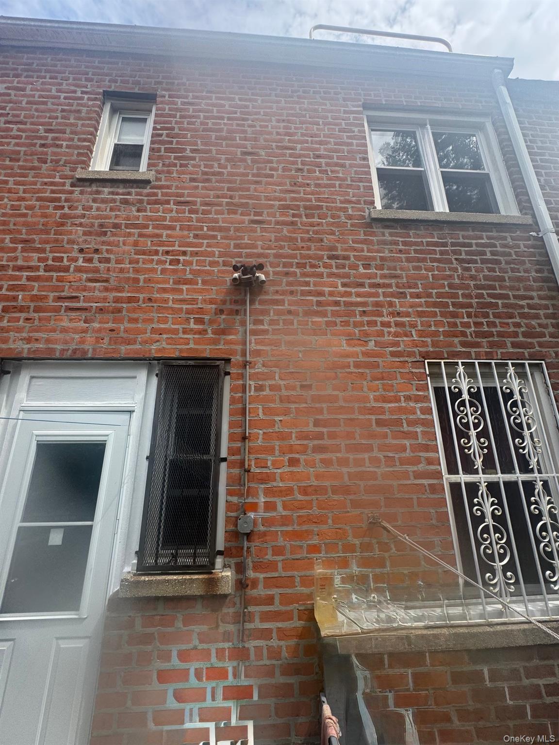 Single Family Barnes Bronx, NY 10467, MLS-905970-5