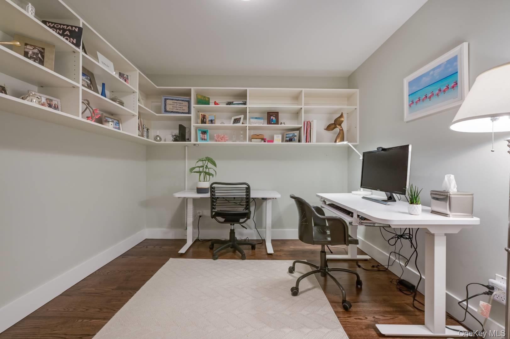 Single Family Shadyrest Suffolk County, NY 11963, MLS-906022-24