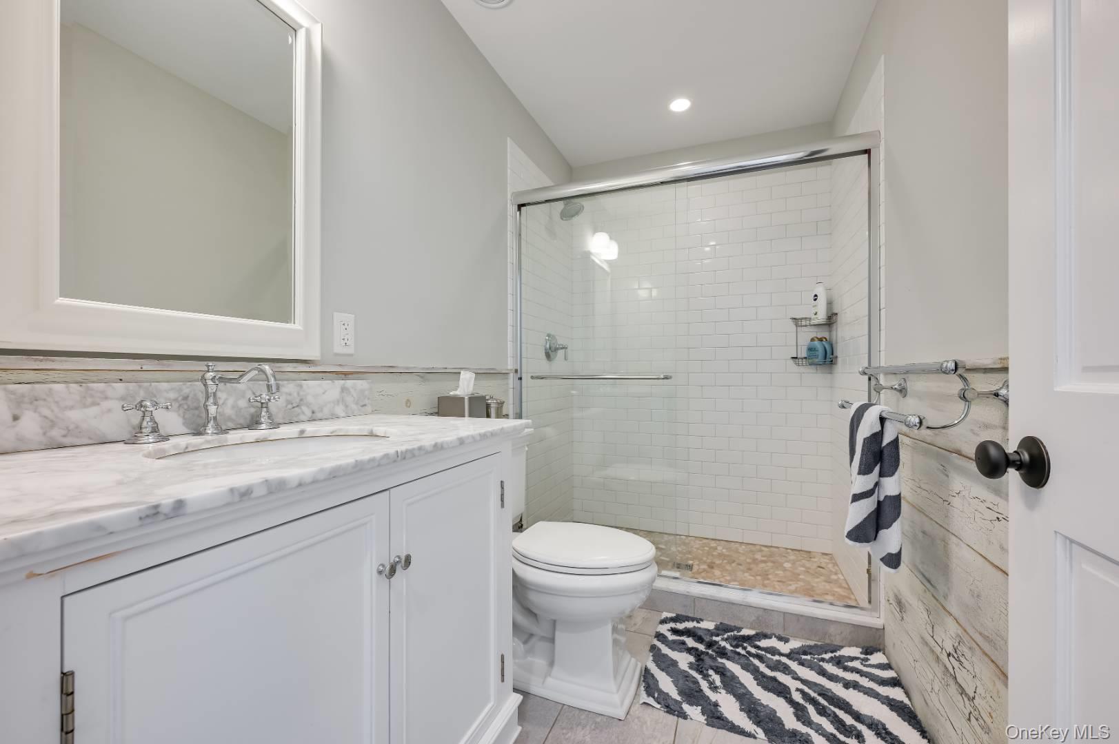 Single Family Shadyrest Suffolk County, NY 11963, MLS-906022-27