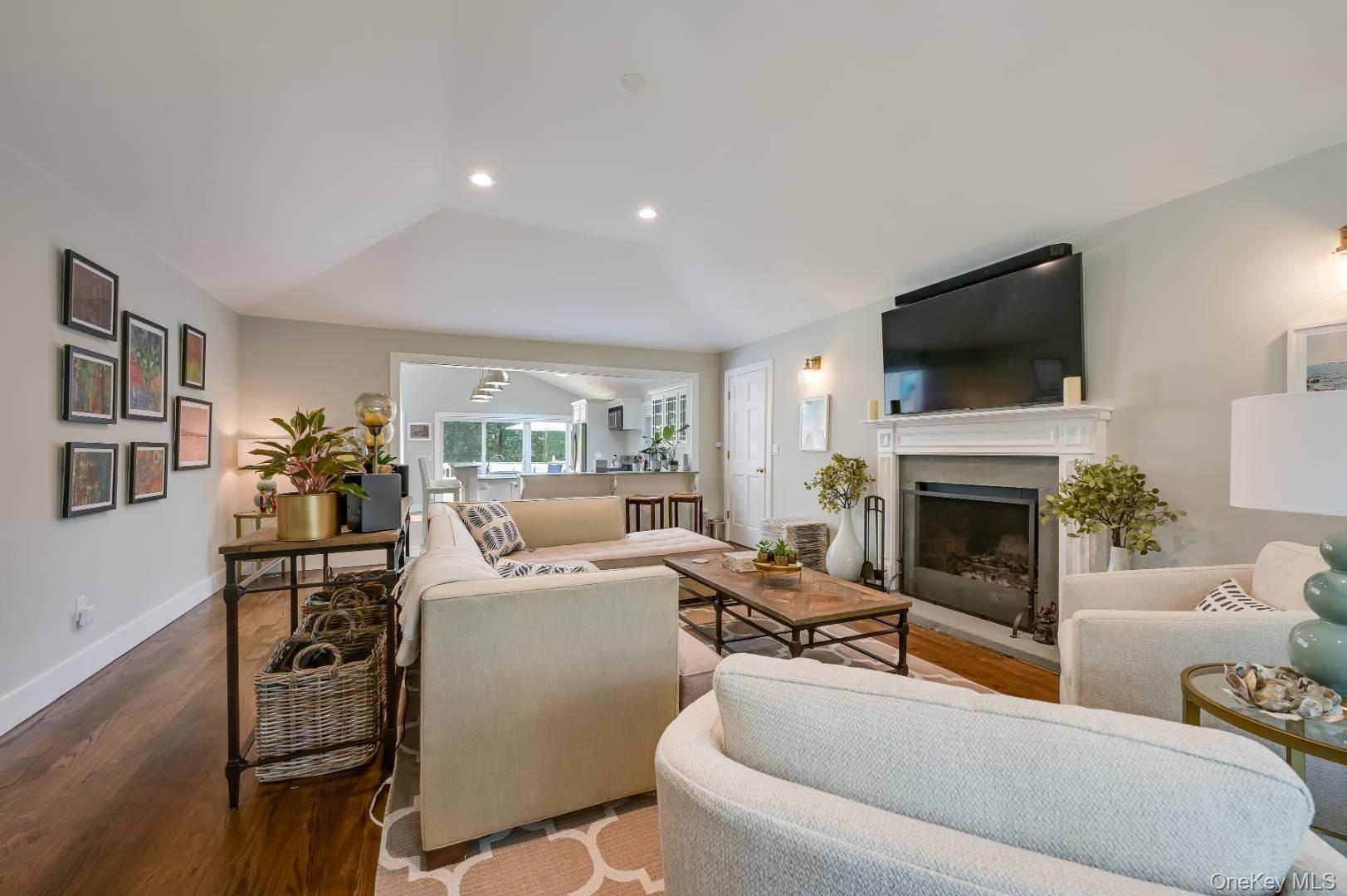 Single Family Shadyrest Suffolk County, NY 11963, MLS-906022-3