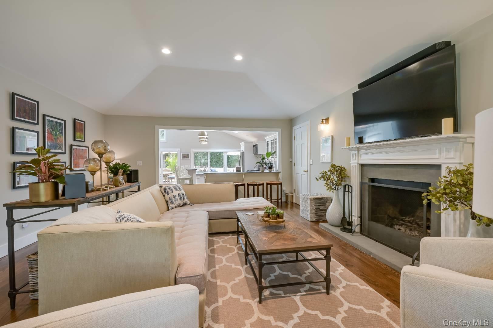 Single Family Shadyrest Suffolk County, NY 11963, MLS-906022-4