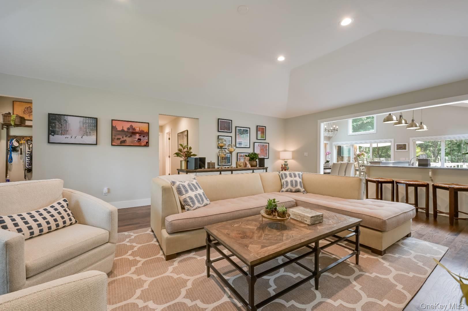 Single Family Shadyrest Suffolk County, NY 11963, MLS-906022-5