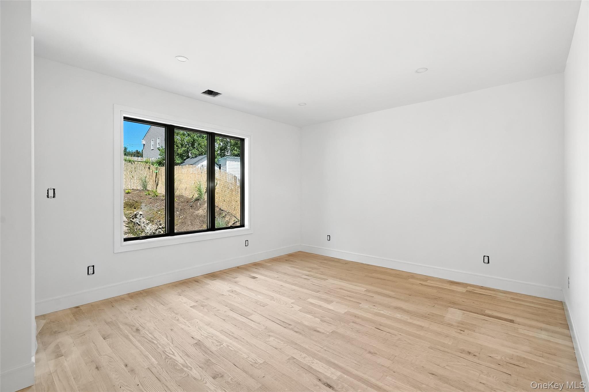 Single Family Exchange Westchester County, NY 10573, MLS-906024-20