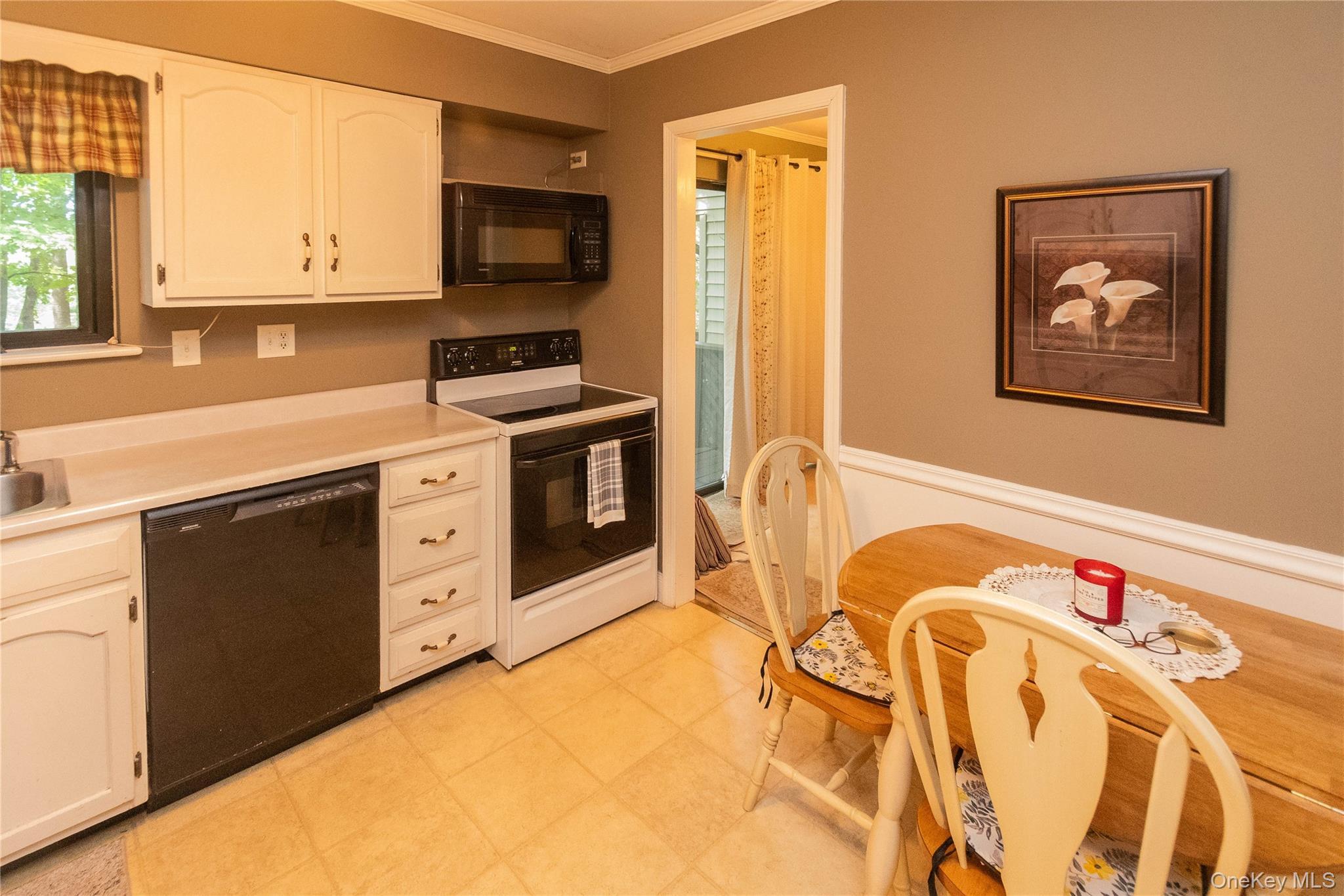 Single Family Village  Ulster County, NY 12401, MLS-906066-16